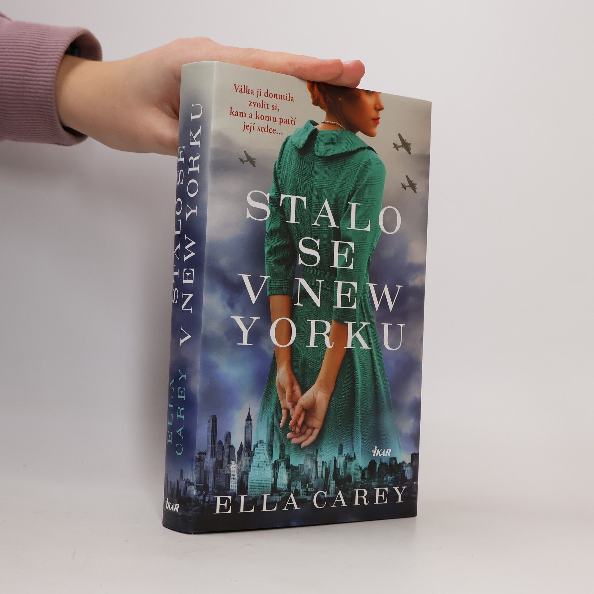 Ella Carey Stalo se v New Yorku