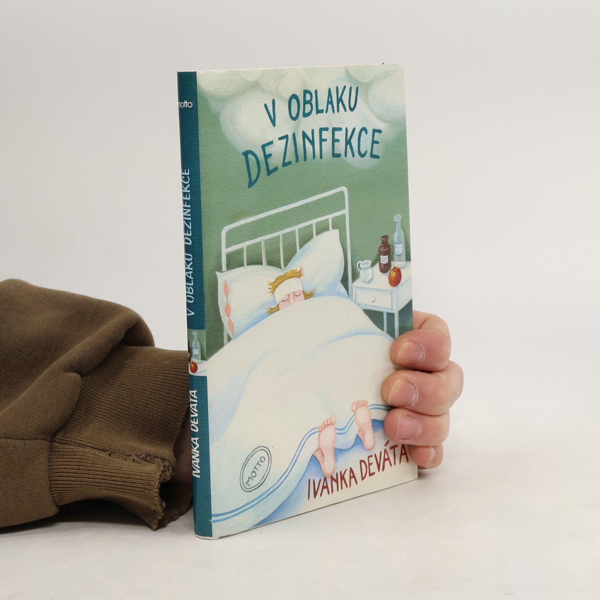 Ivanka Devátá V oblaku dezinfekce