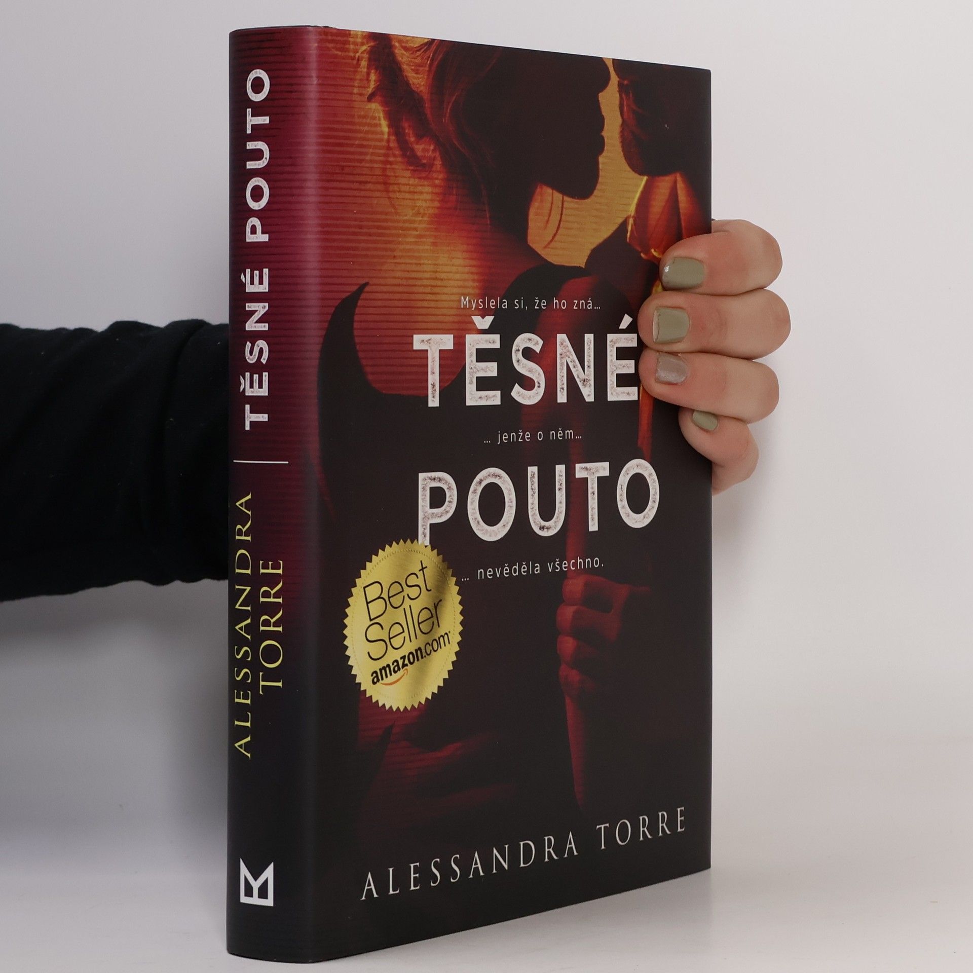 Alessandra Torre Těsné pouto