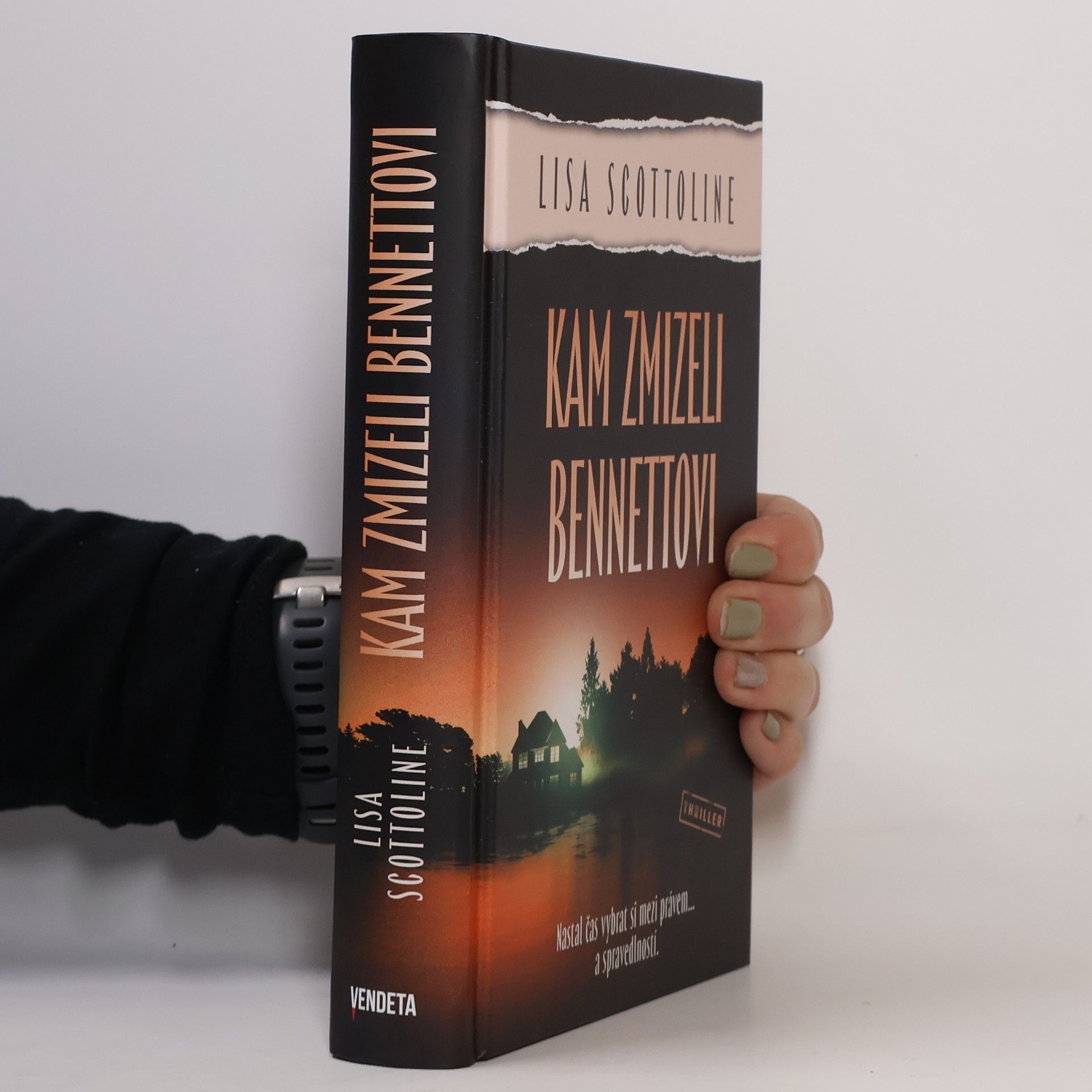 Lisa Scottoline Kam zmizeli Bennettovi