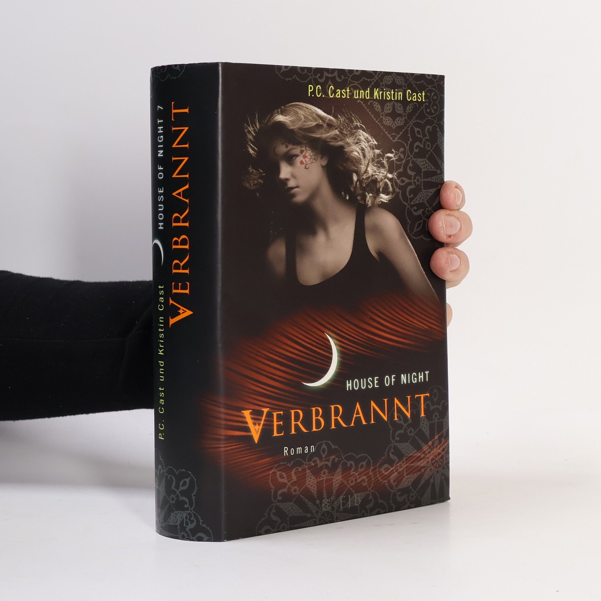 P. C. Castová House of Night 7. Verbrannt