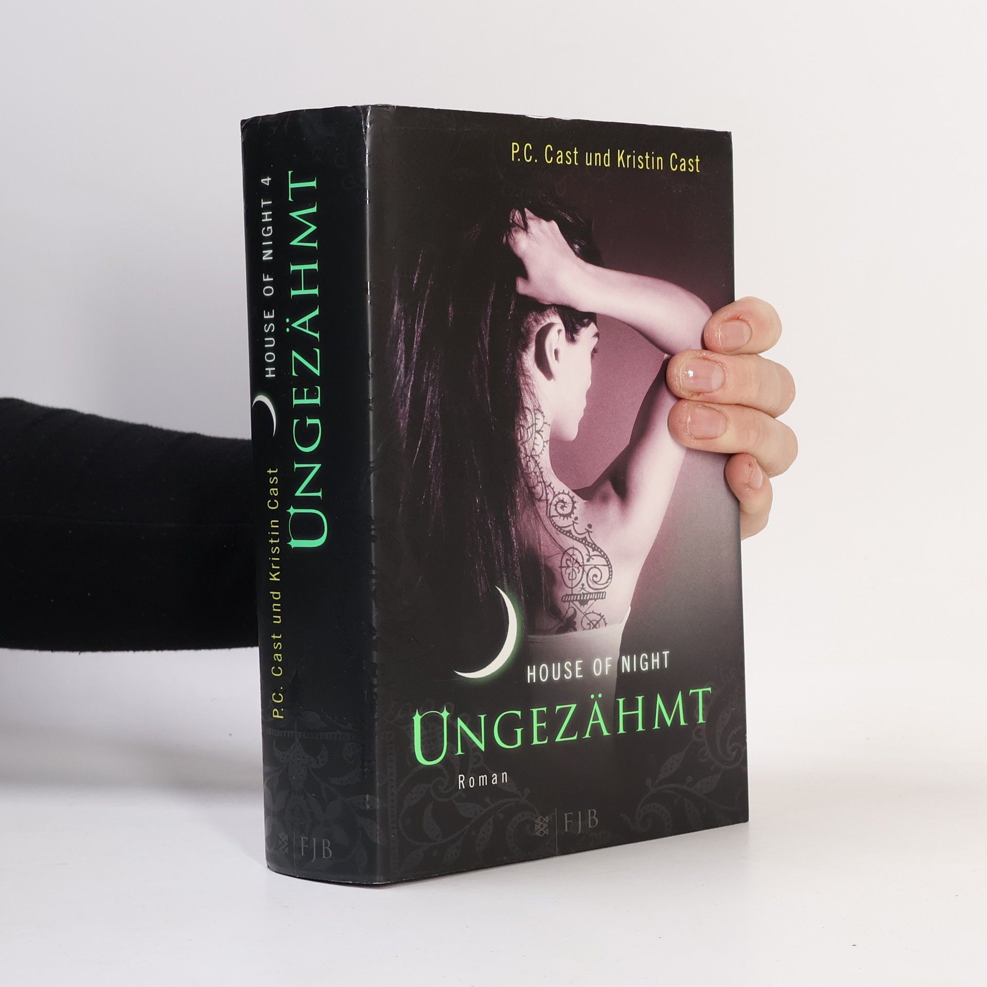 House of Night 4. Ungezähmt