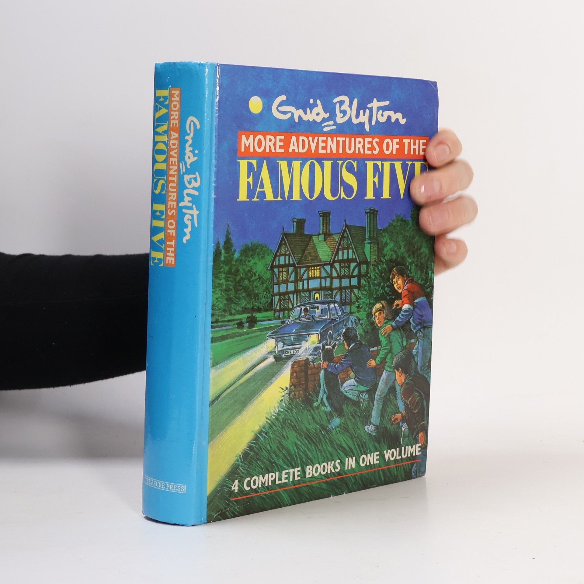 Enid Blyton More Adventures of the Famous Five : [4 complete books in one volume]