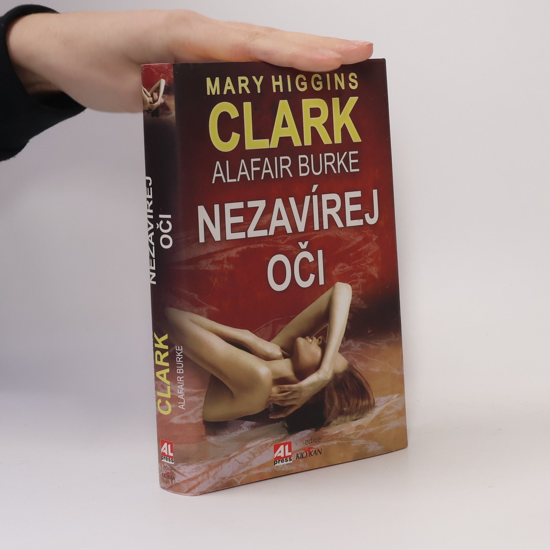 Mary Higgins Clark Nezavírej oči