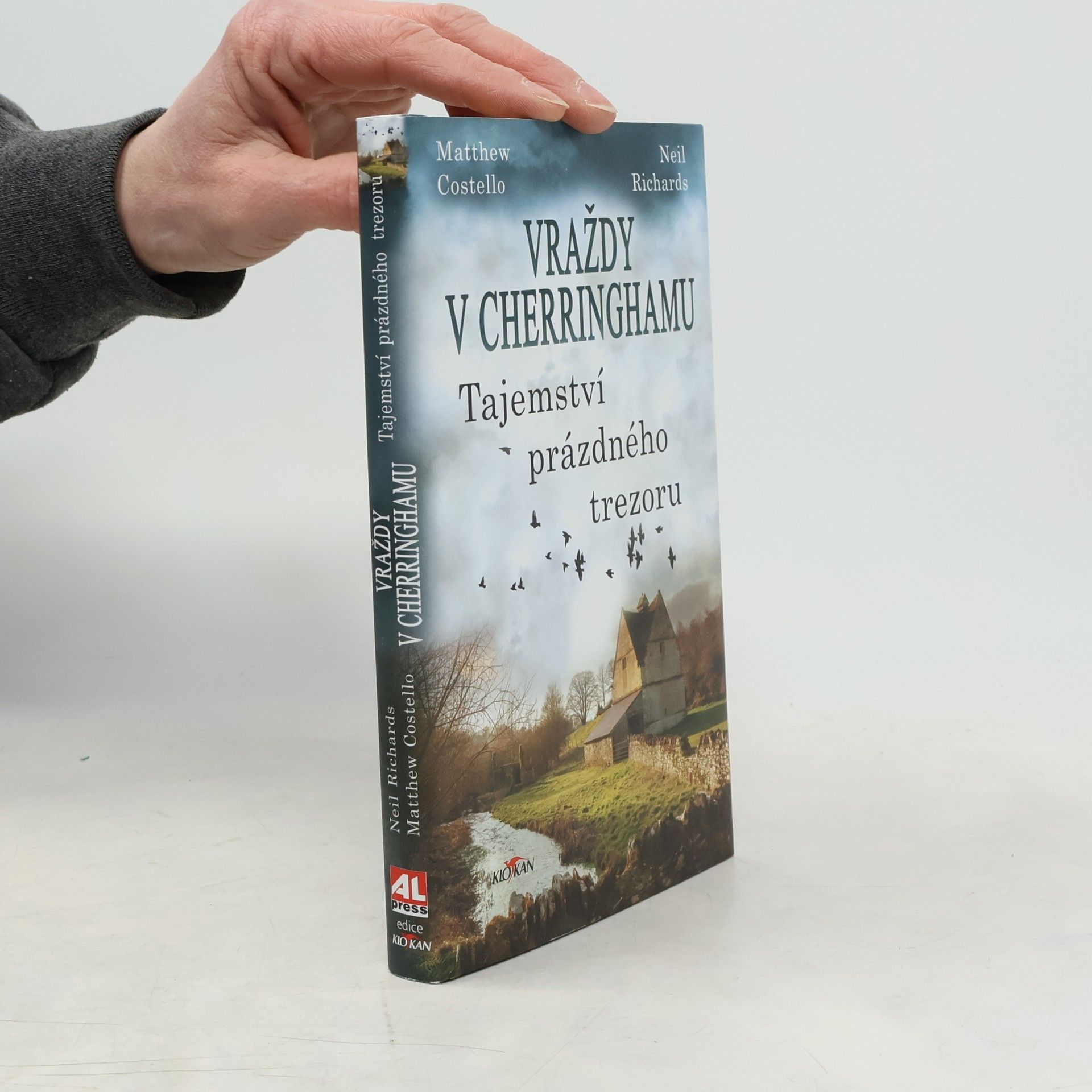 Jan Mrlík Vraždy v Cherringhamu. Tajemství prázdného trezoru