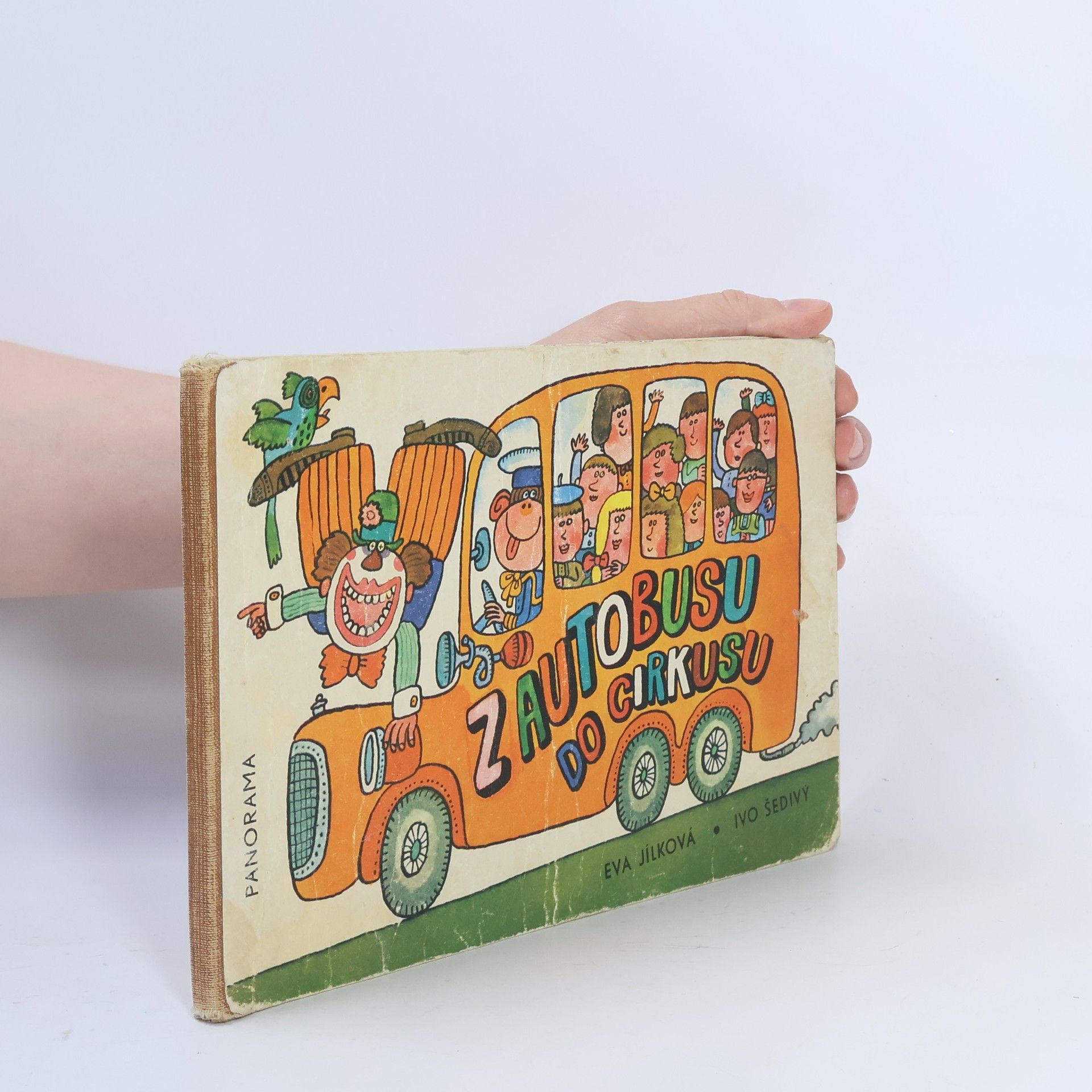Z autobusu do cirkusu