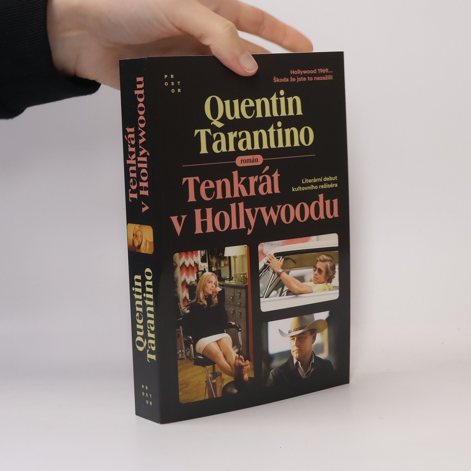 Quentin Tarantino Tenkrát v Hollywoodu : román