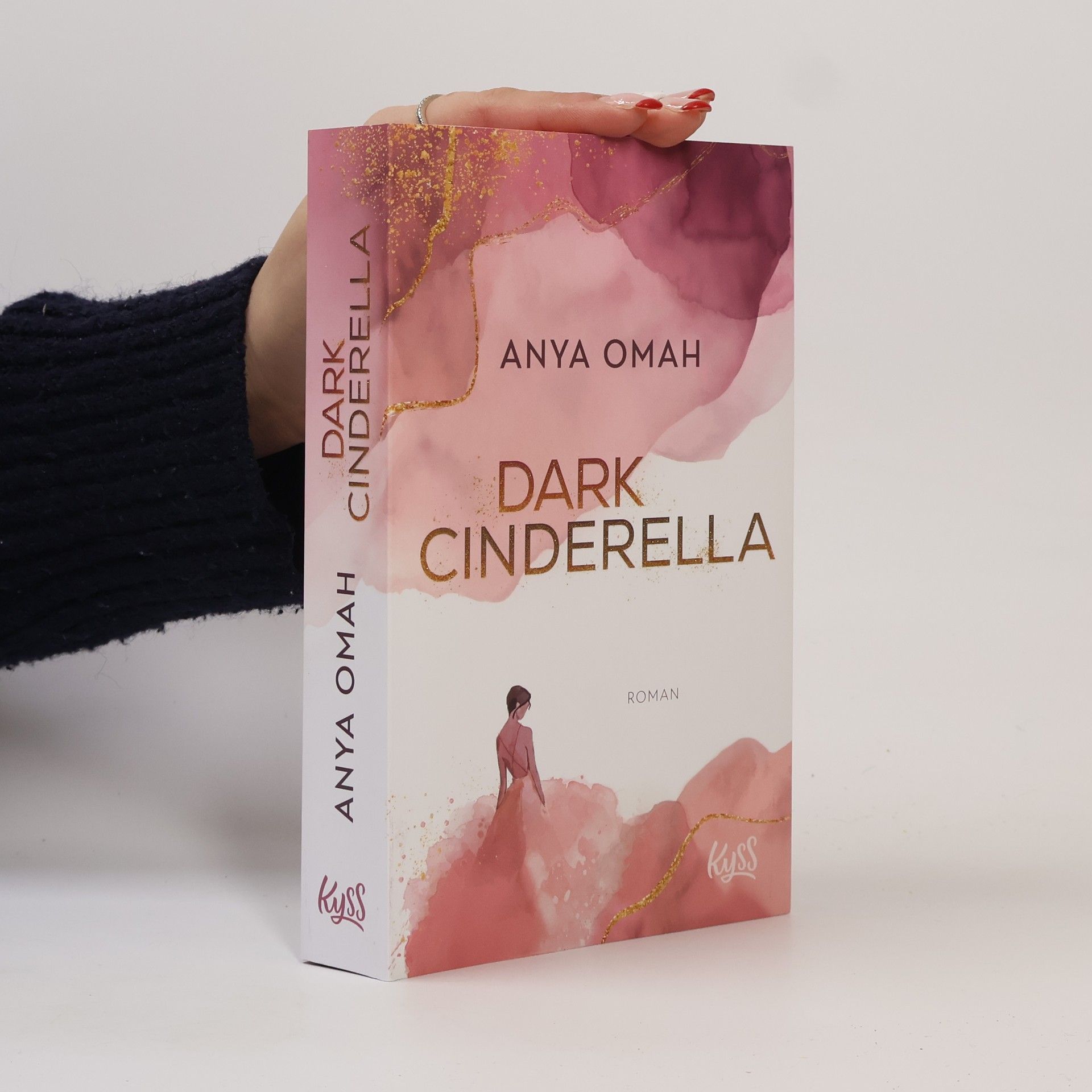 Anya Omah Dark Cinderella