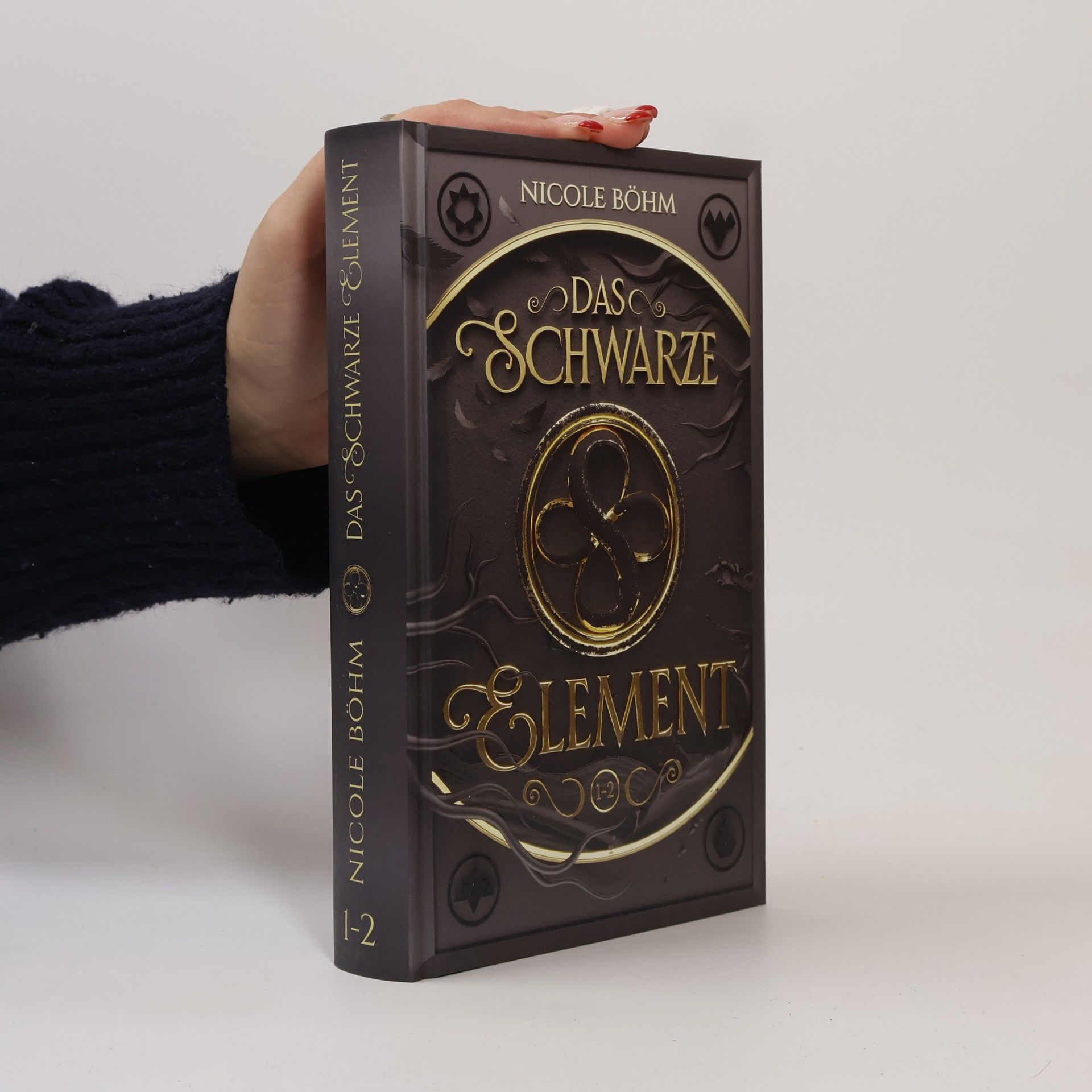 Nicole Böhm Das schwarze Element 1-2