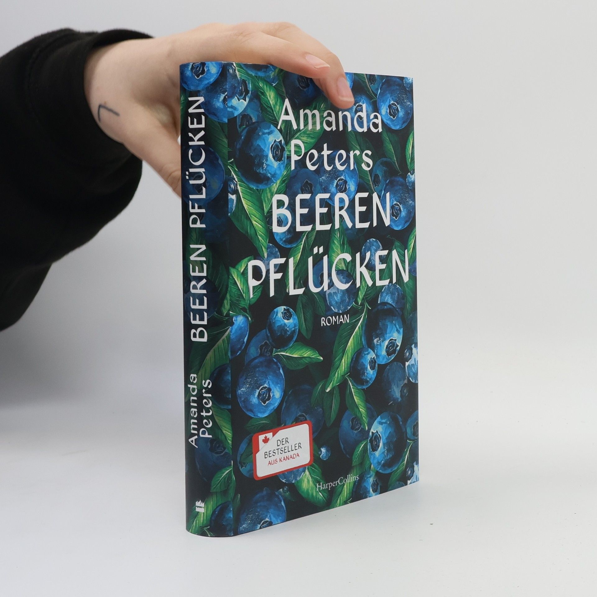 Amanda Nimon-Peters Beeren pflücken