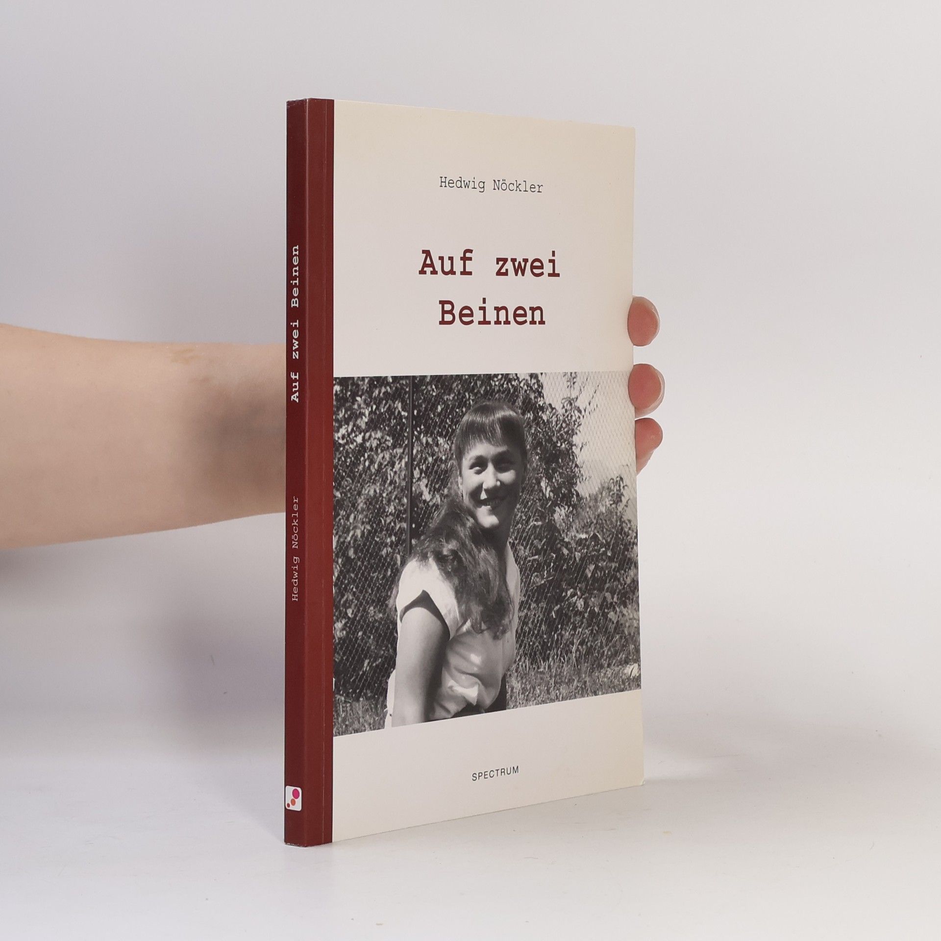 Hedwig Nöckler Auf zwei Beinen