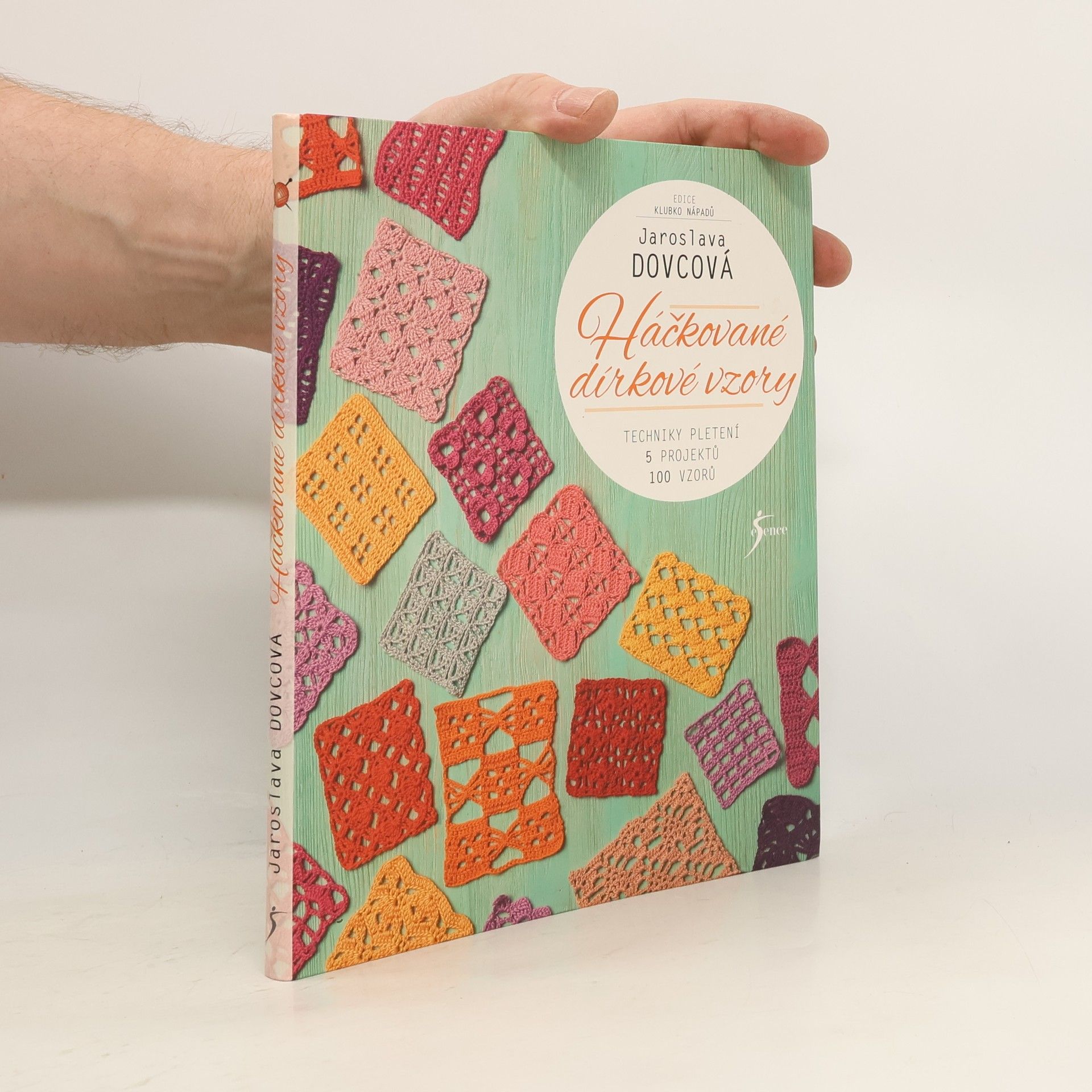 Jaroslava Dovcová Háčkované dírkové vzory