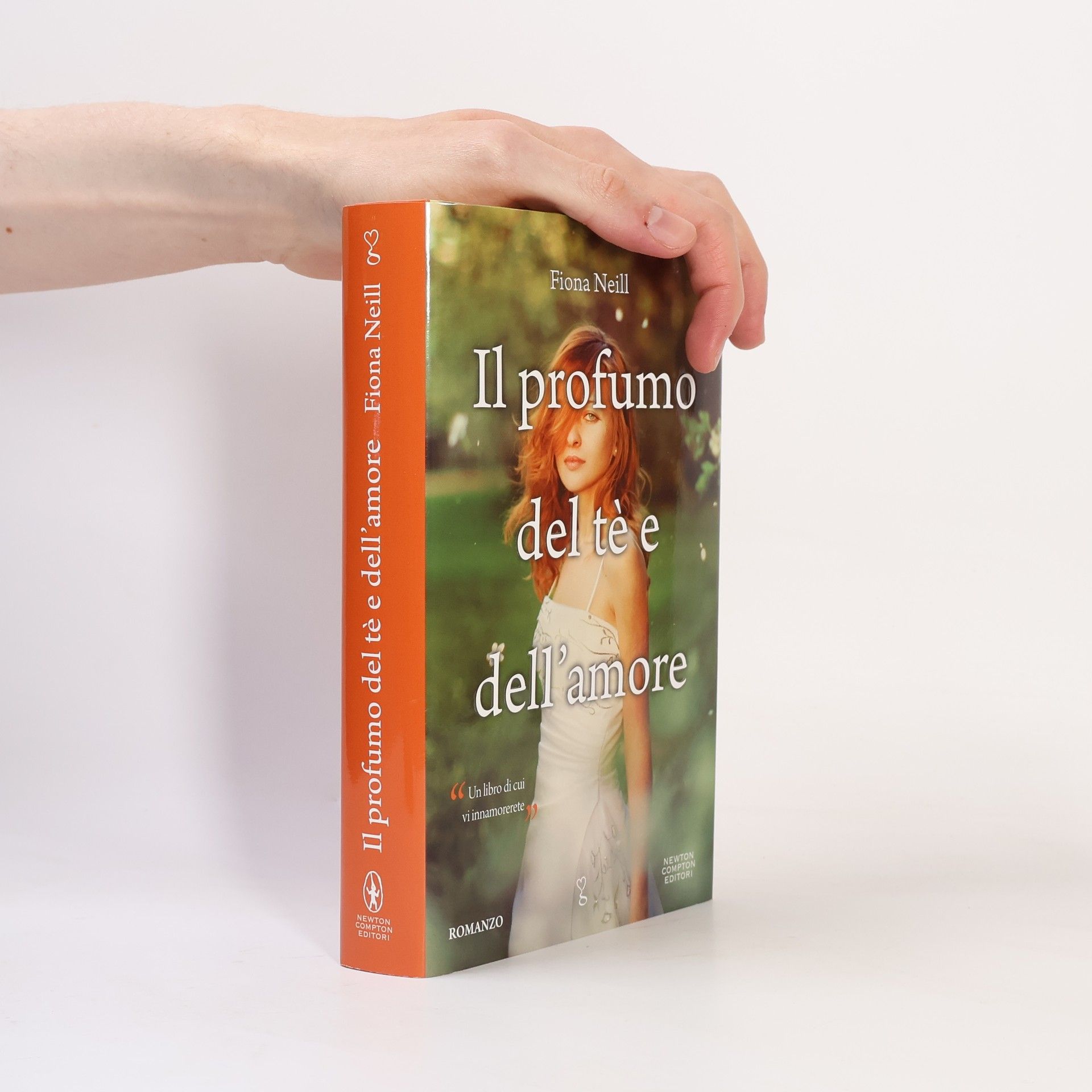 Fiona Neill Il profumo del tè e dell'amore