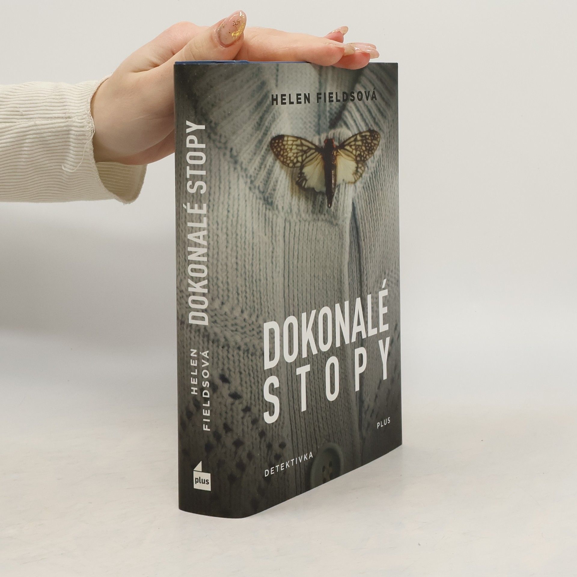 Helen Fields Dokonalé stopy