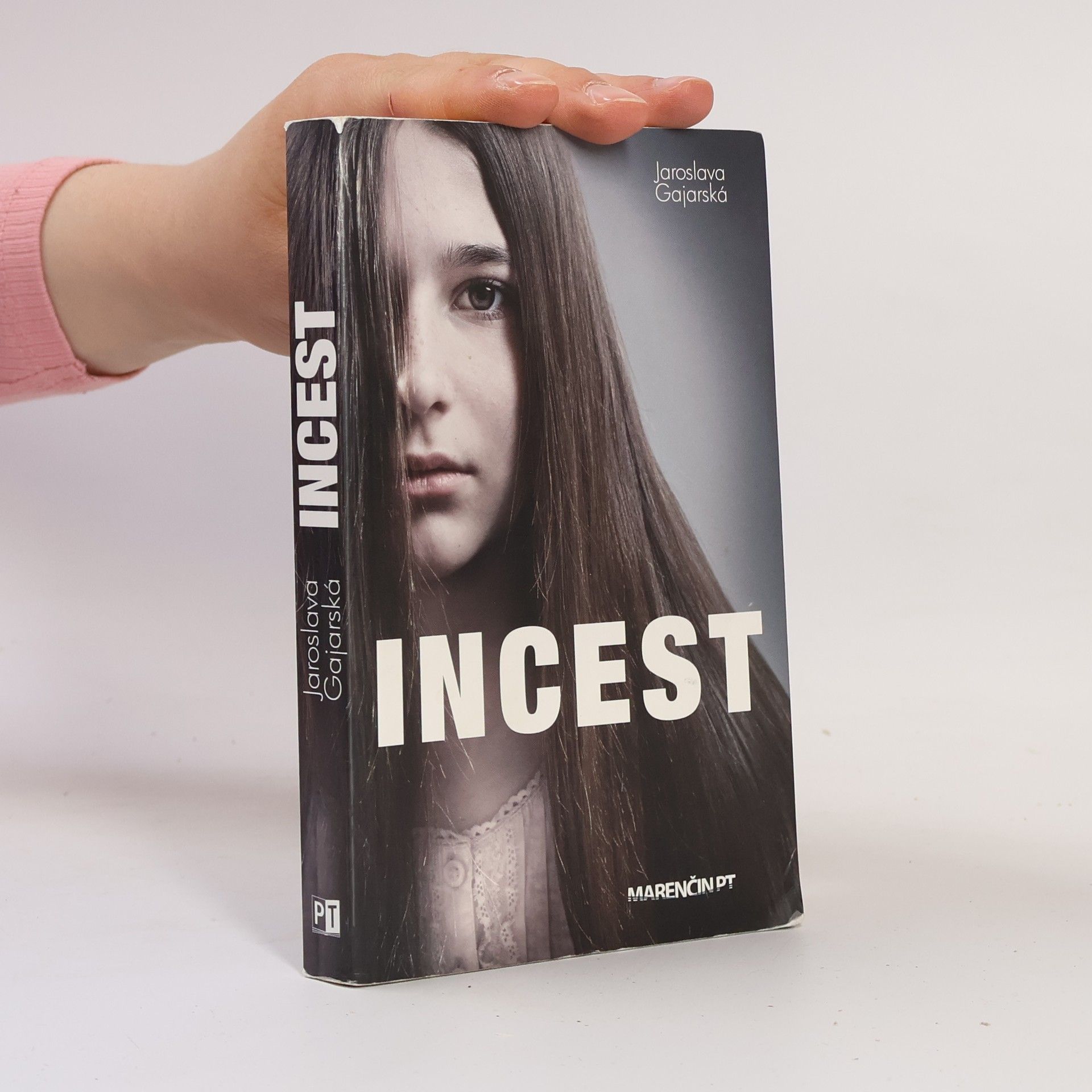 Jaroslava Gajarská Incest