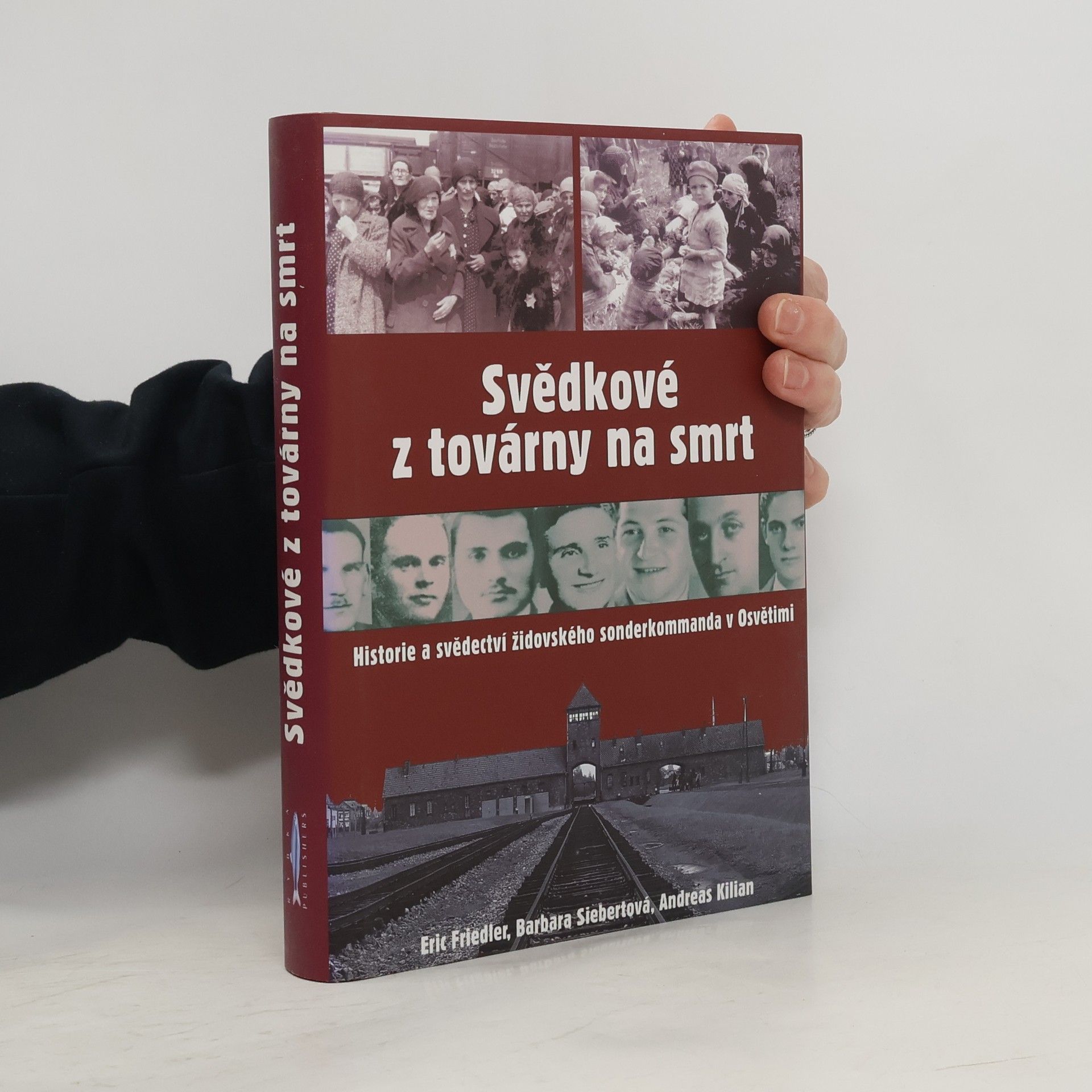 Svědkové z továrny na smrt