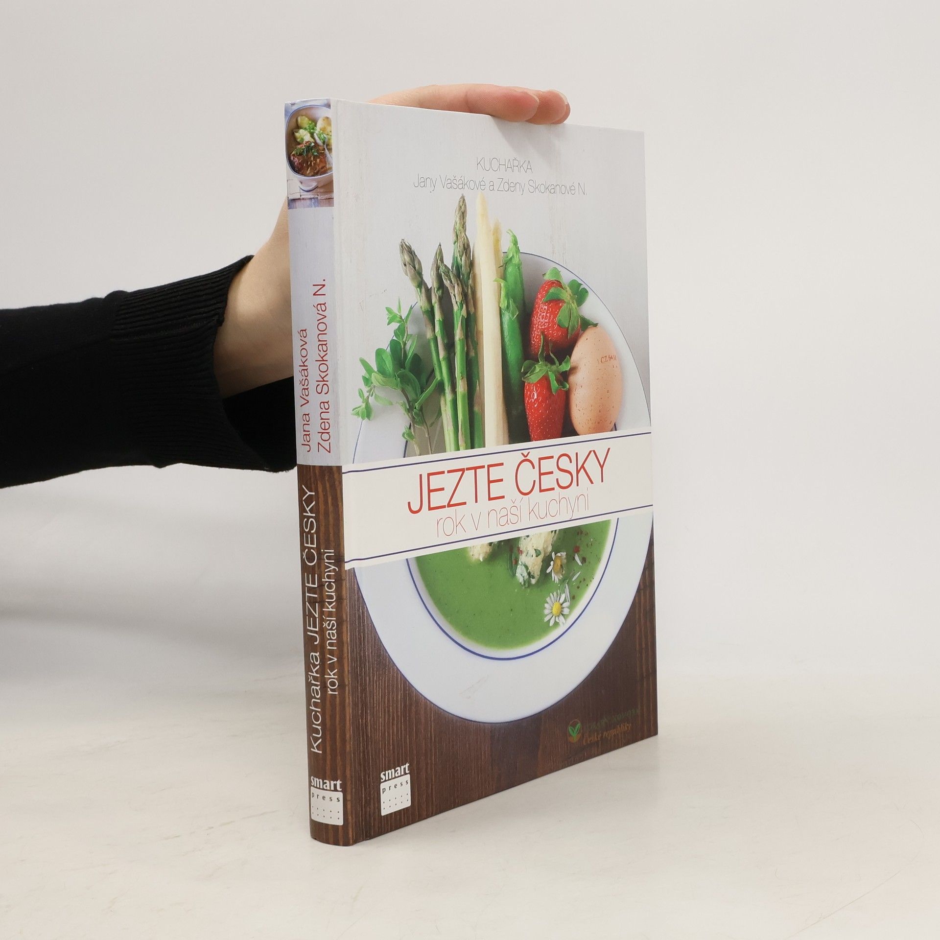 Jana Vašáková Jezte česky : rok v naší kuchyni
