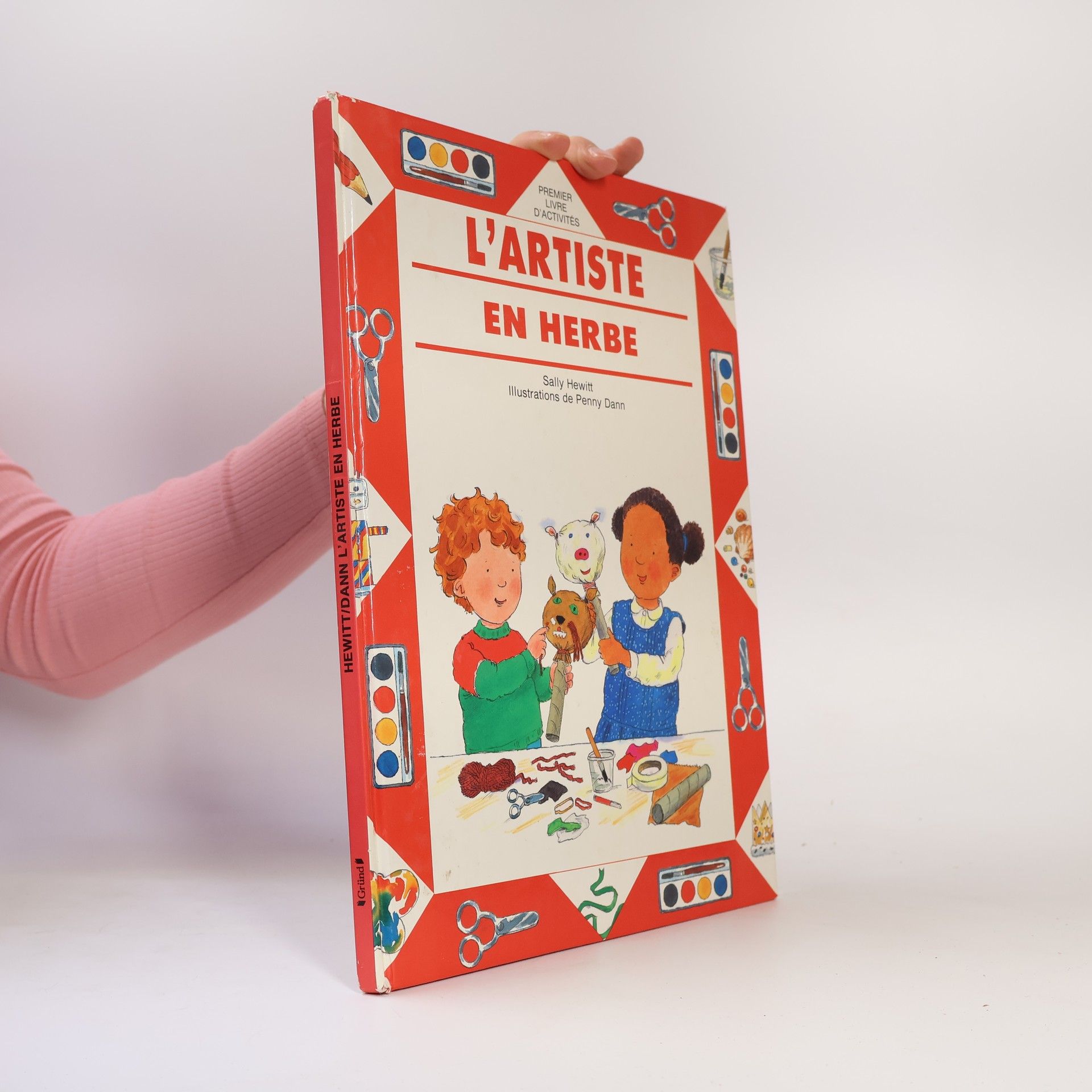 Sally Hewitt L'artiste en herbe