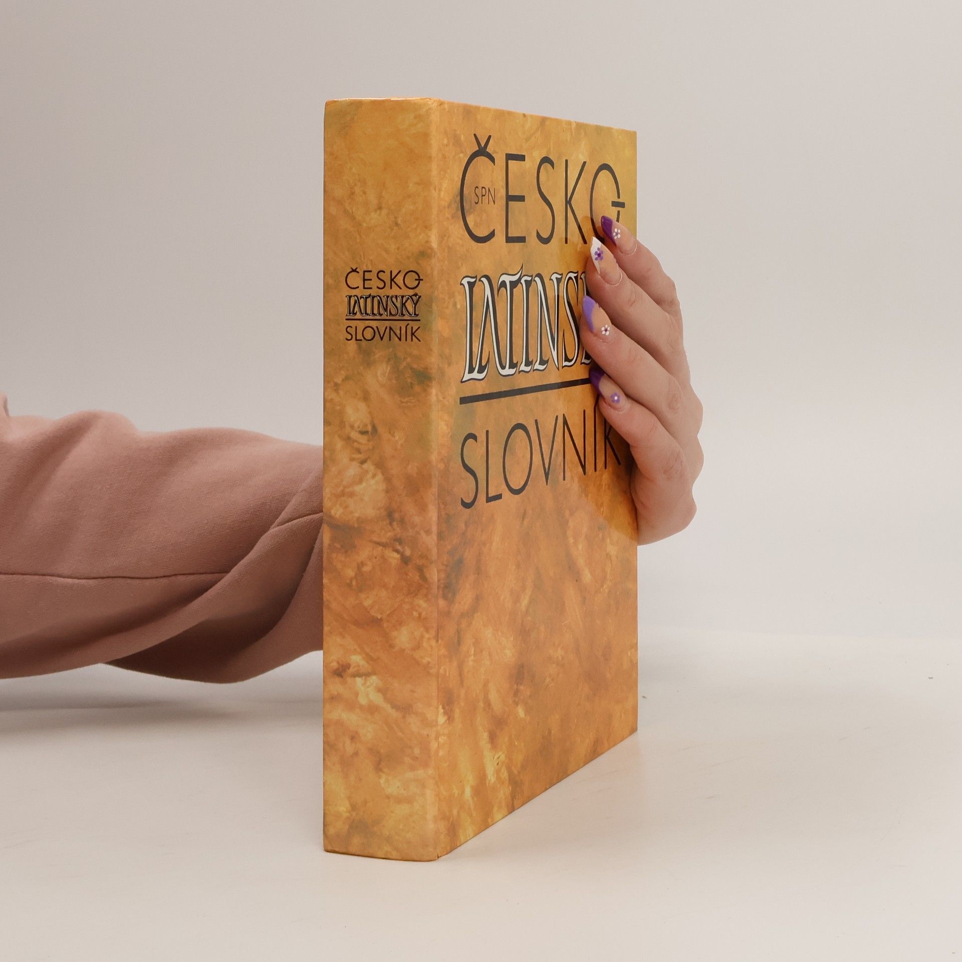 Zdeněk Quitt Česko-latinský slovník starověké a současné latiny