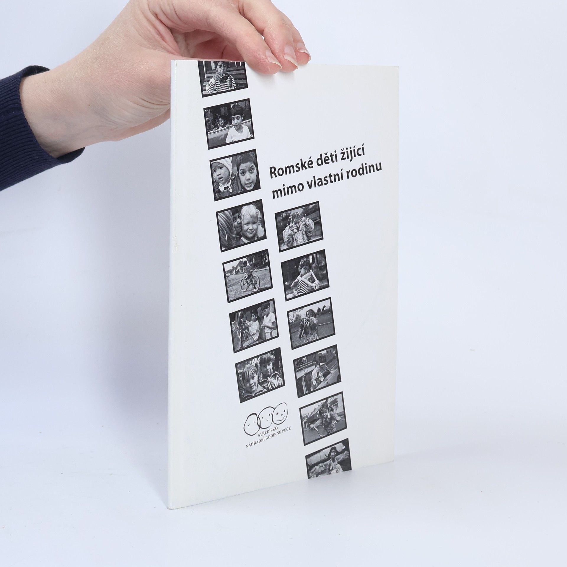 Collectif d'auteurs Romské děti žijící mimo vlastní rodinu
