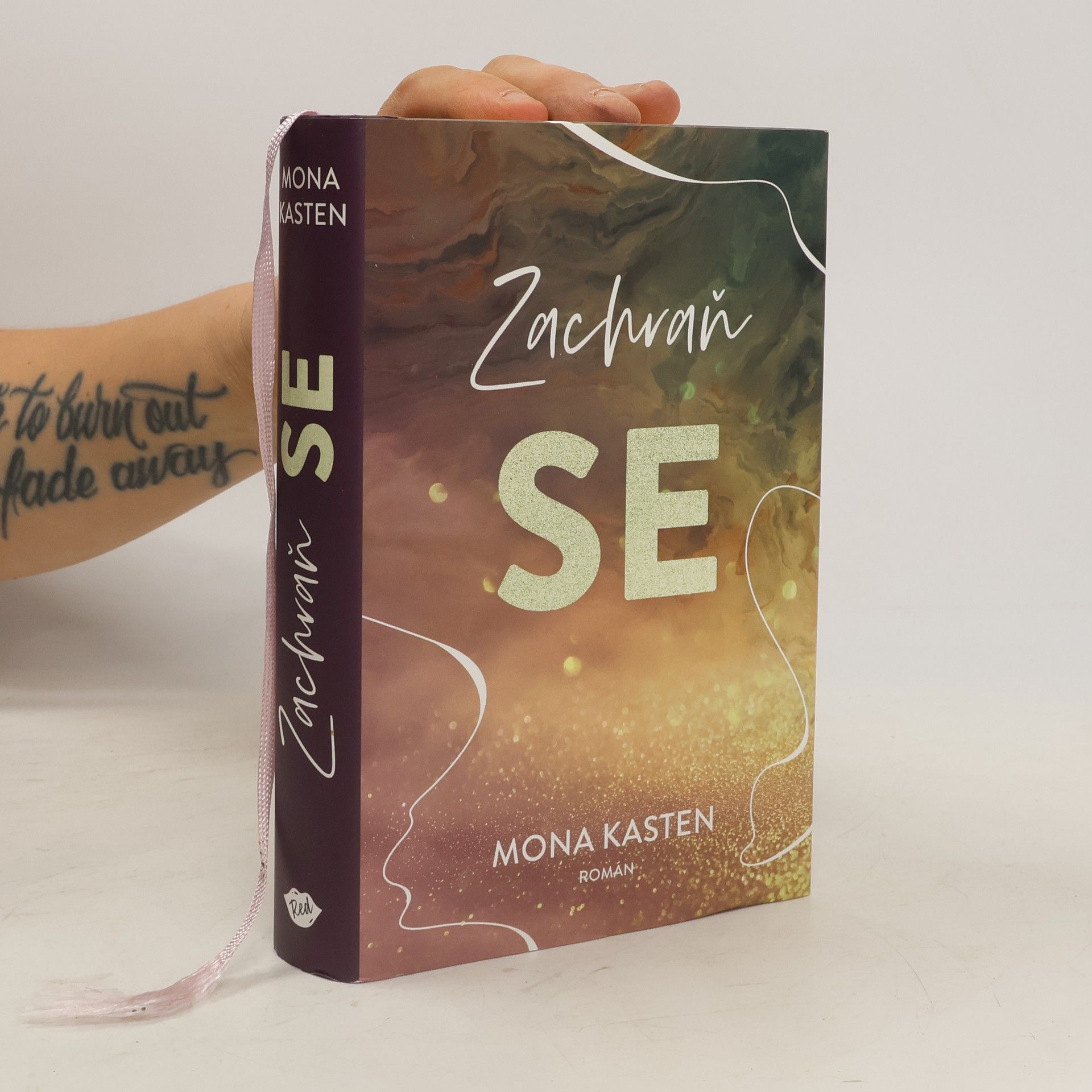 Mona Kasten Zachraň se