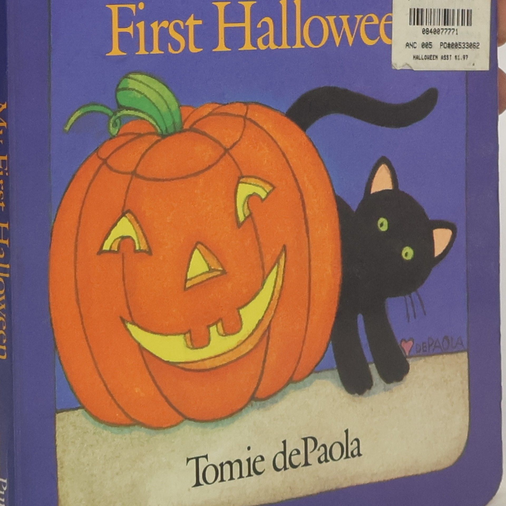 Tomie de Paola My First Halloween