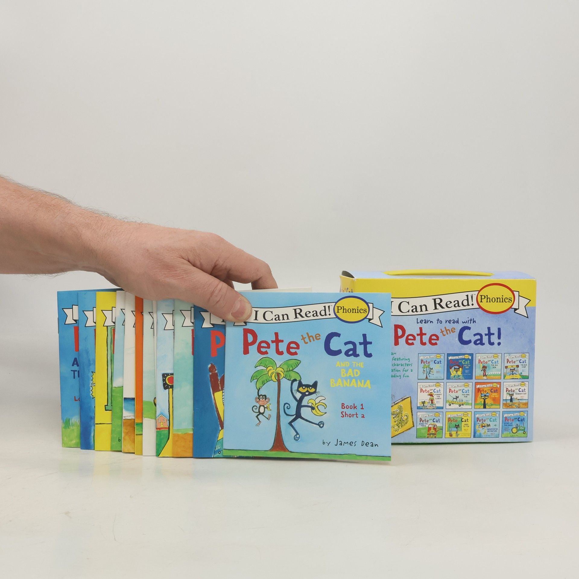 James Dean Pete the Cat Phonics Box 1-12