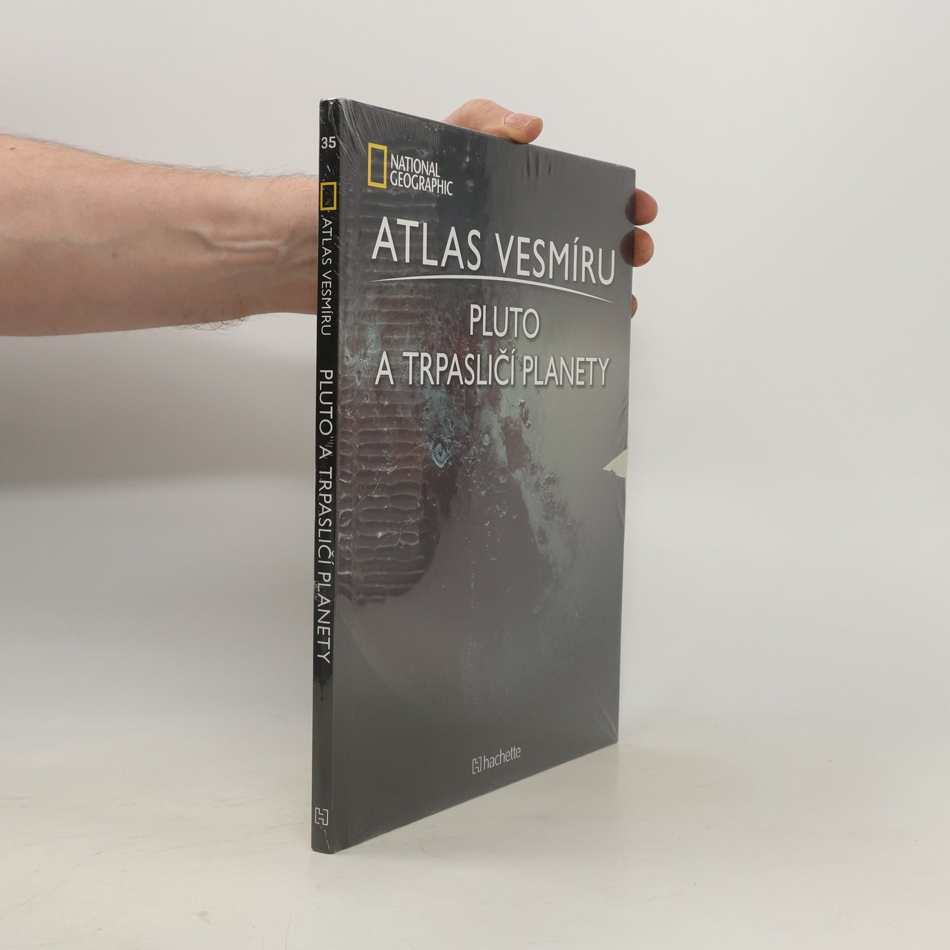 Various authors Atlas vesmíru 35. Pluto a trpasličí planety