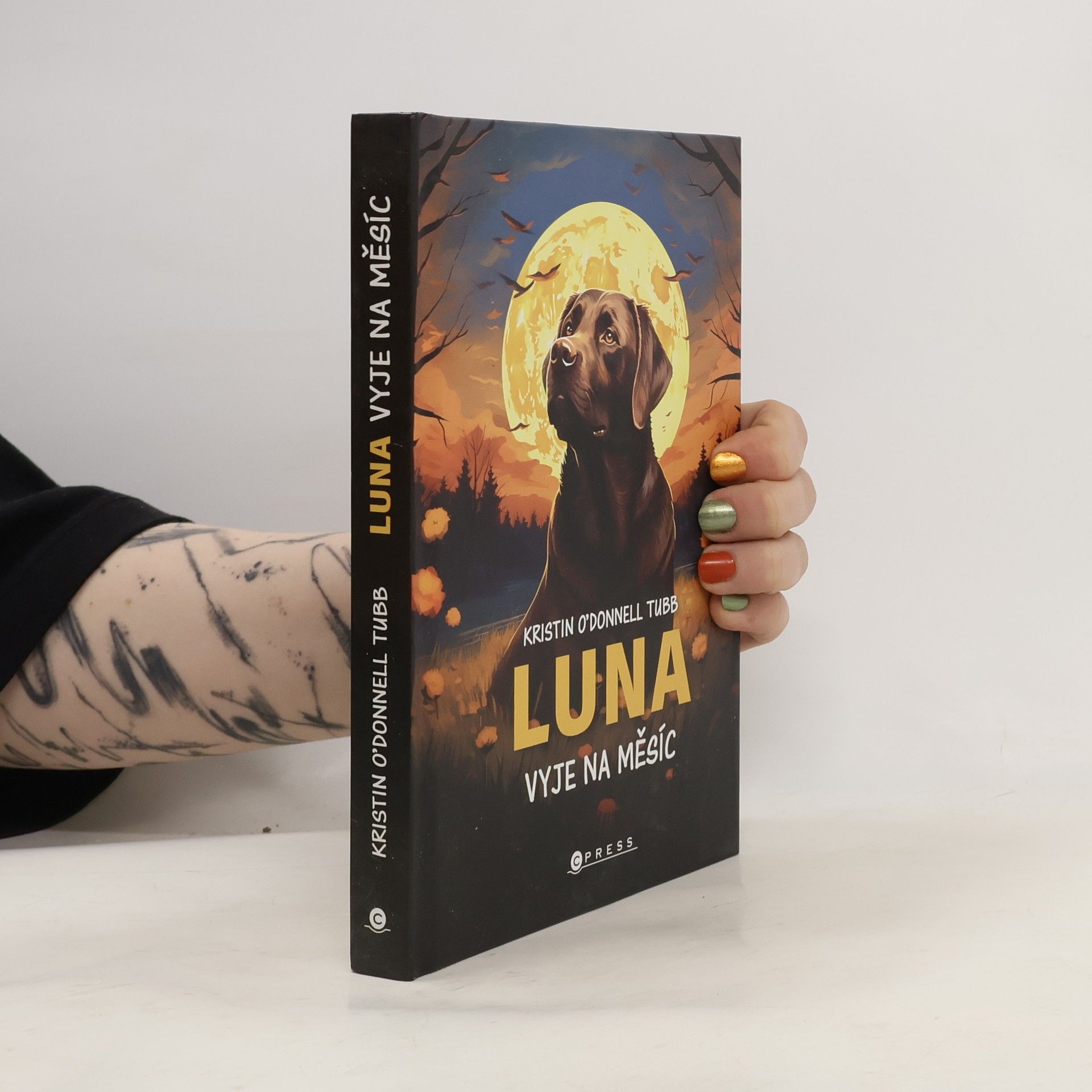 Kristin O'Donnell Tubb Luna vyje na měsíc