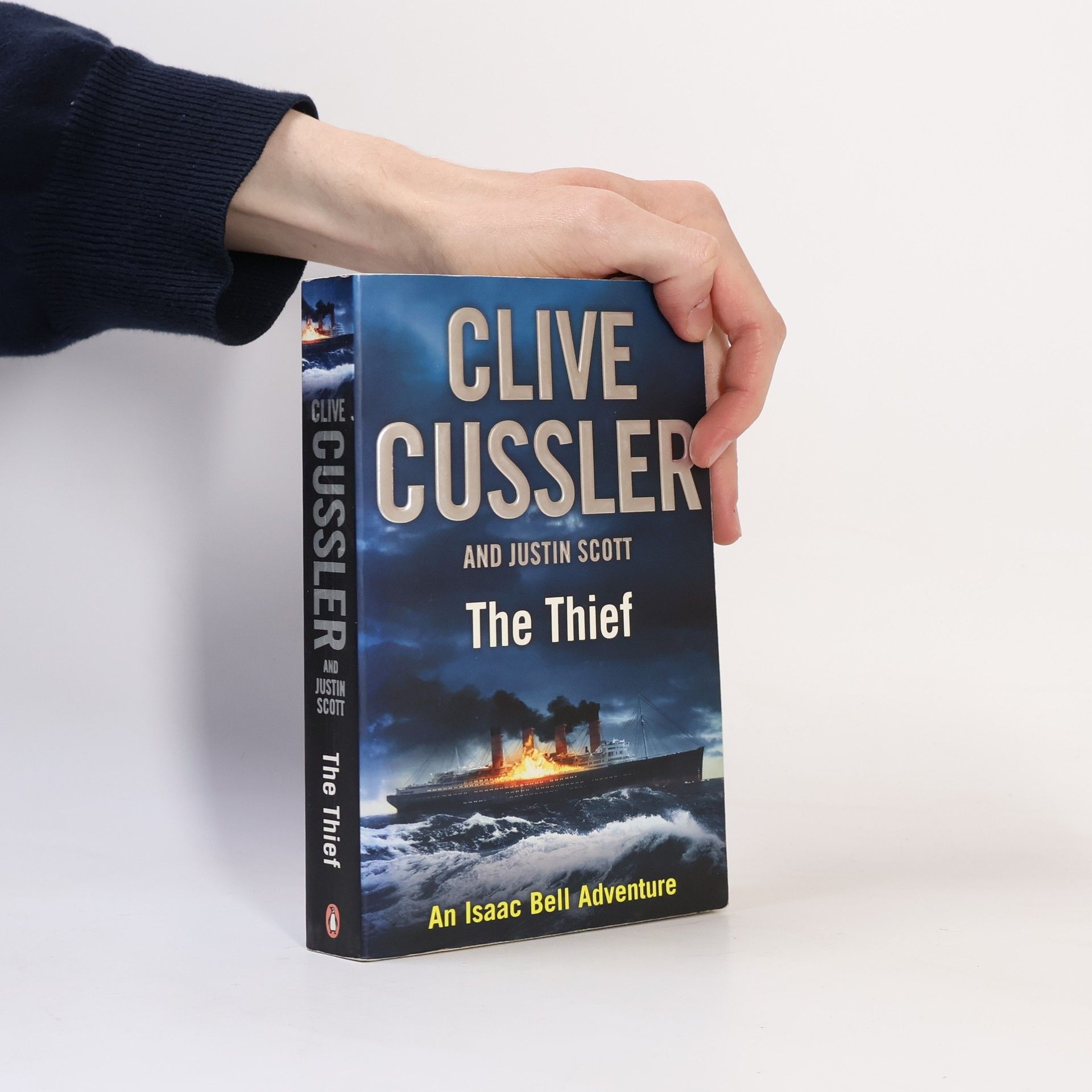 Clive Cussler The Thief