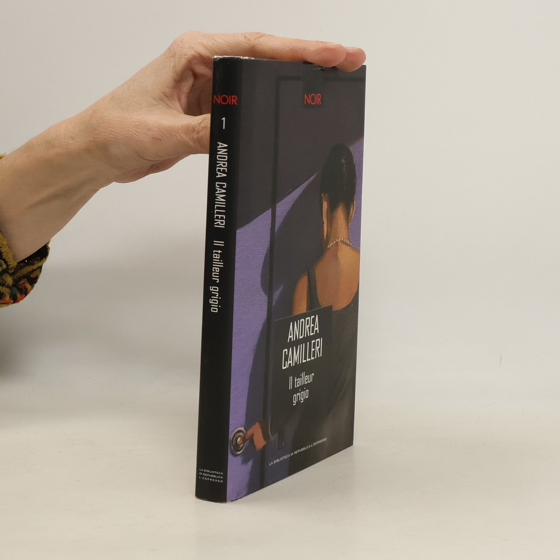 Andrea Camilleri Il tailleur grigio