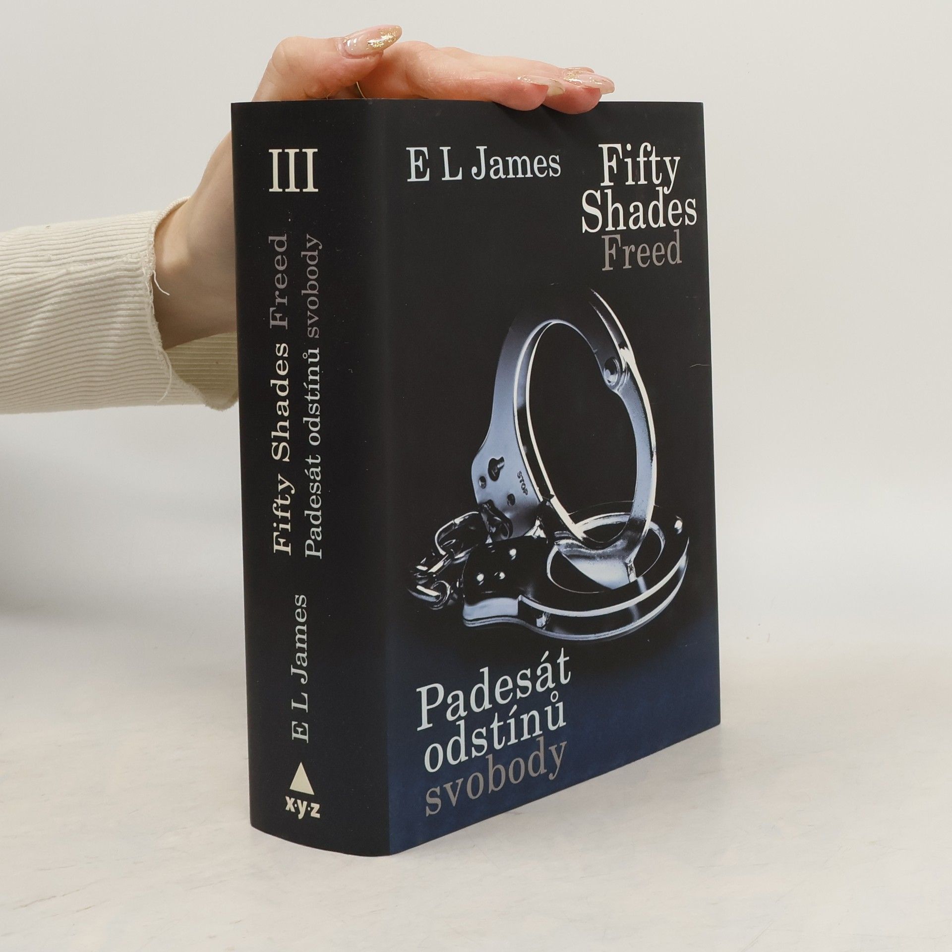 E. L. James Padesát odstínů svobody