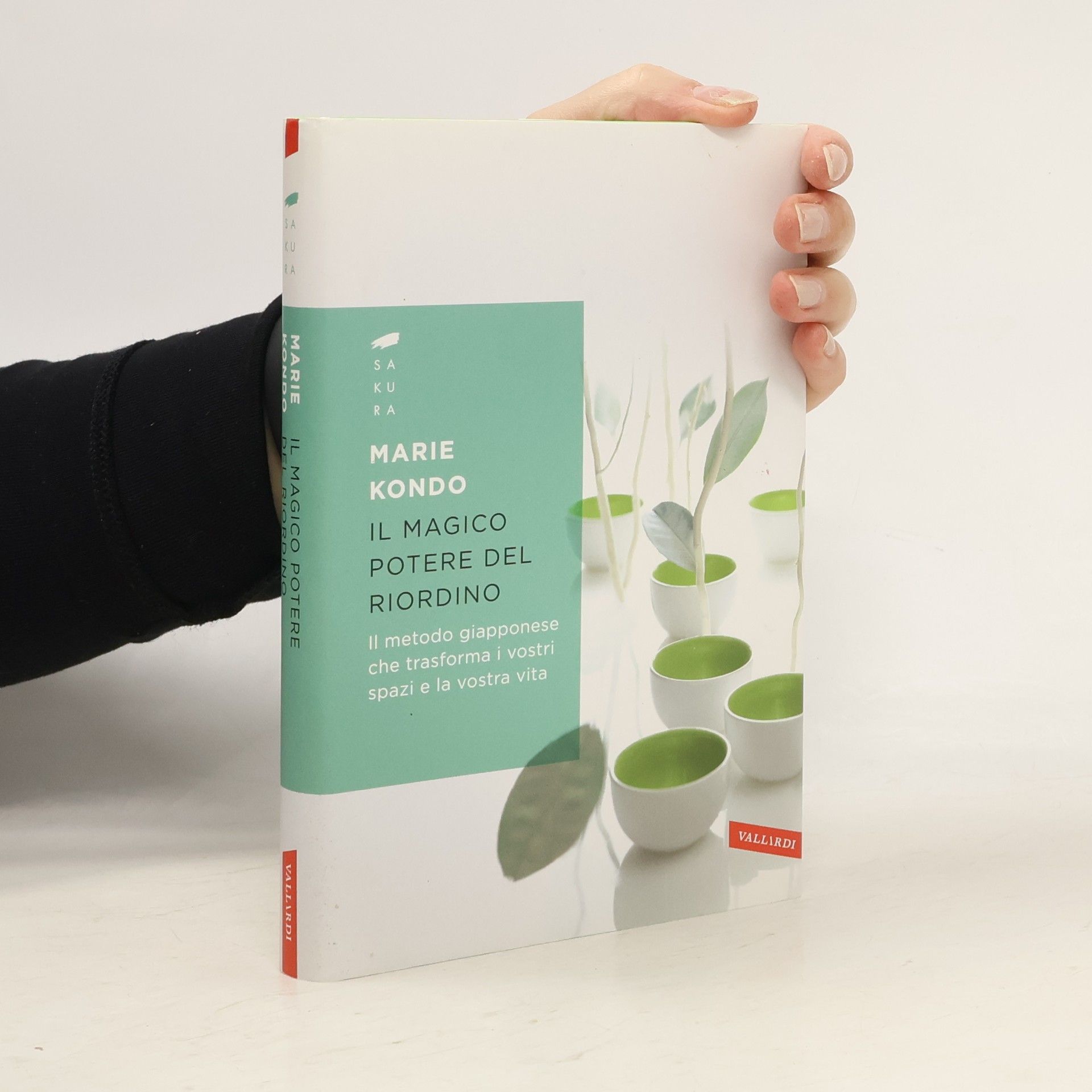 Marie Kondo Il magico potere del riordino. Il metodo giapponese che trasforma i vostri spazi e la vostra vita
