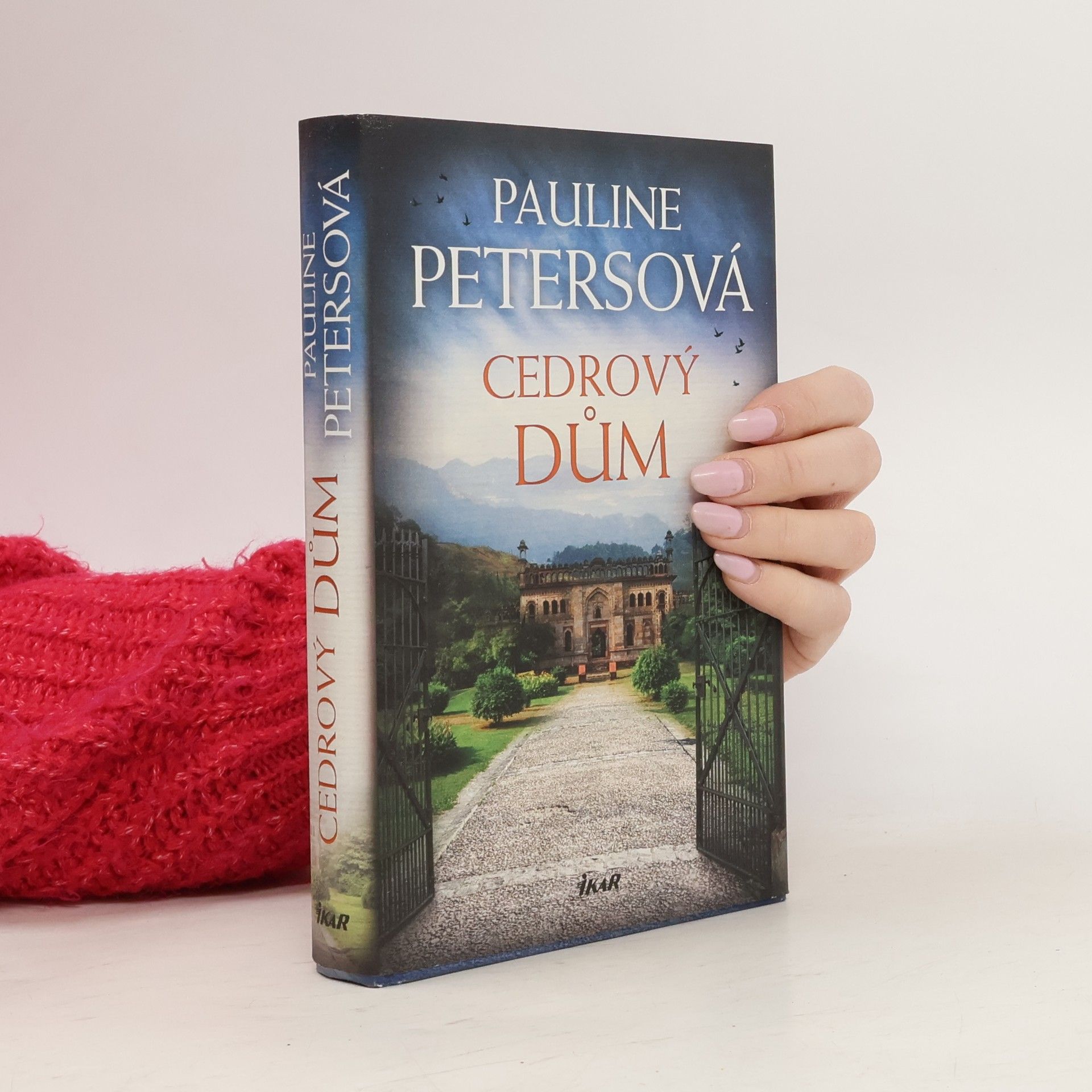 Pauline Peters Cedrový dům