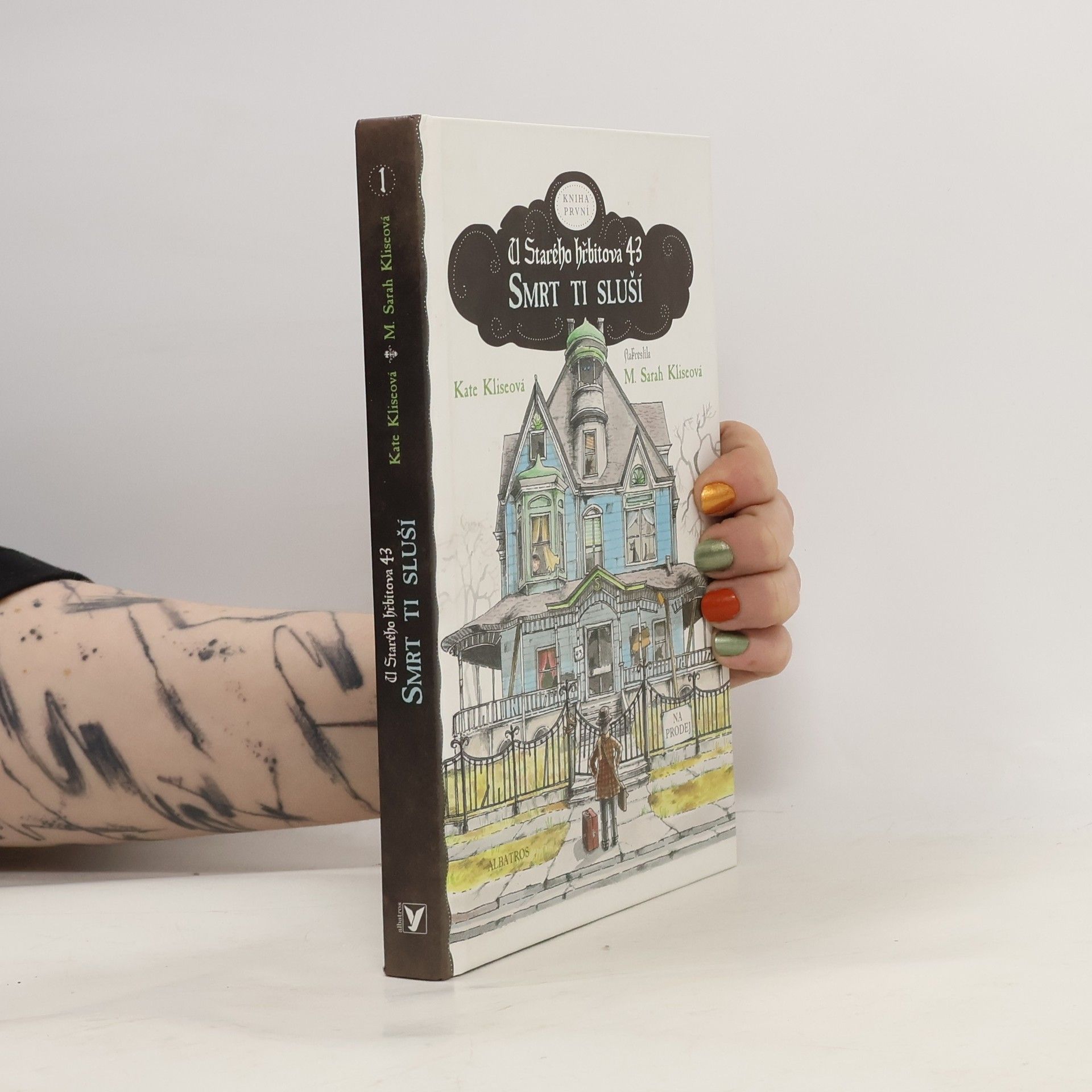 kate klise U Starého hřbitova 43. Kniha první. Smrt ti sluší