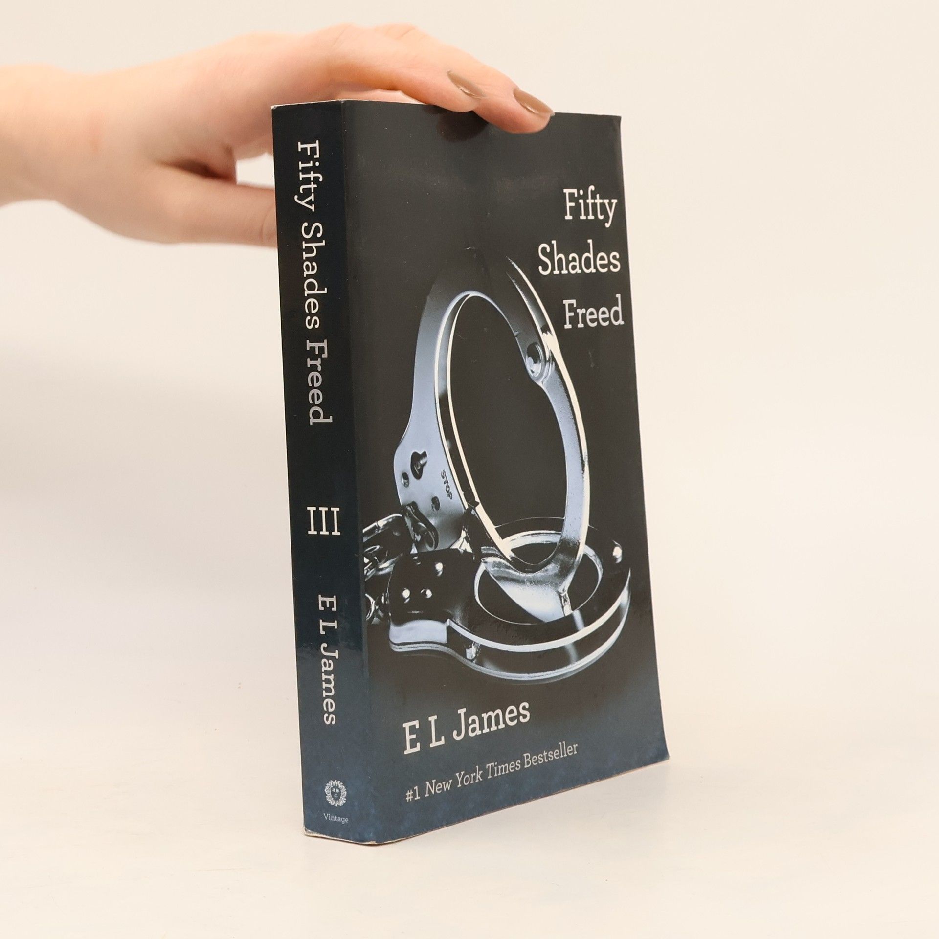 E. L. James Fifty Shades Freed