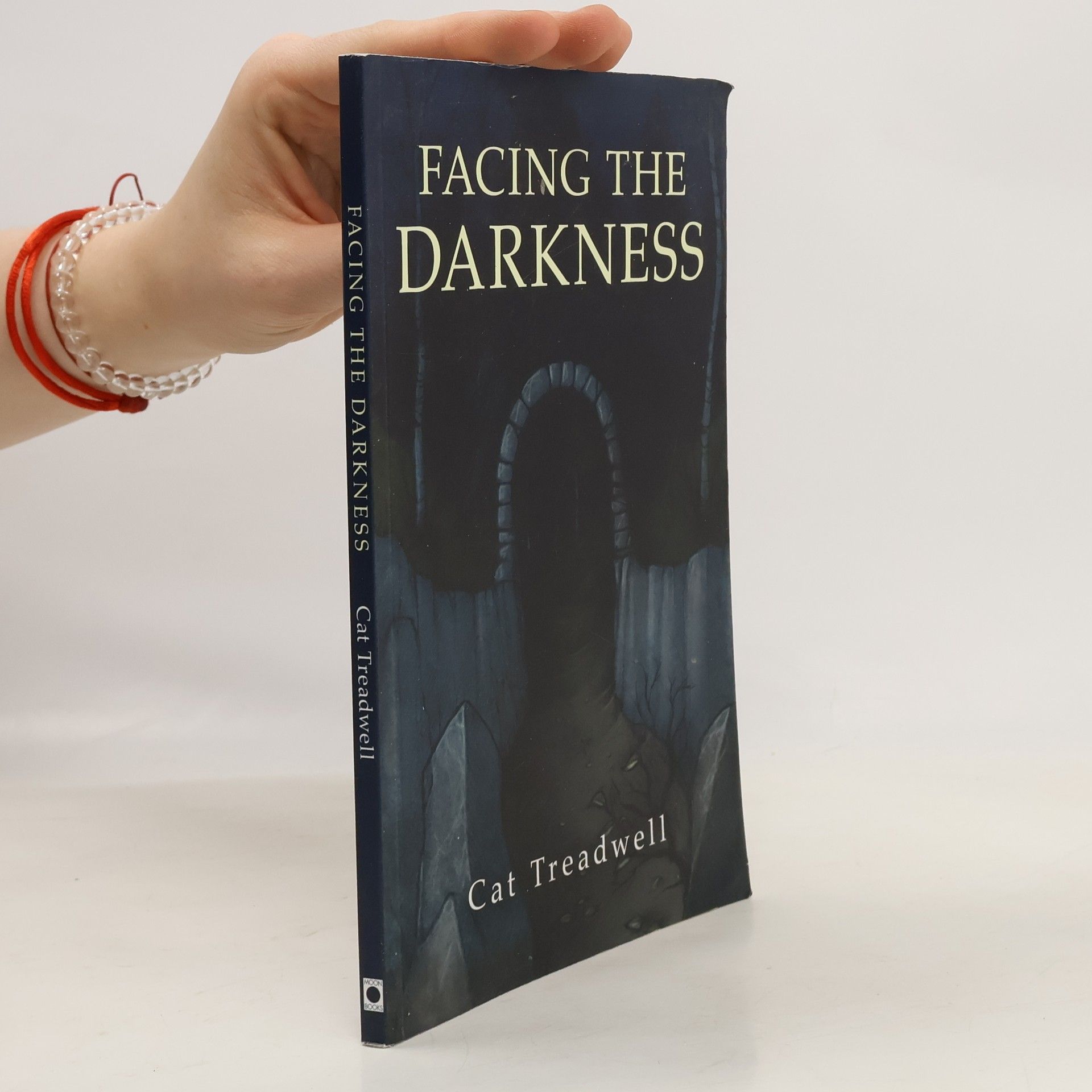 Cat Treadwell Facing the Darkness