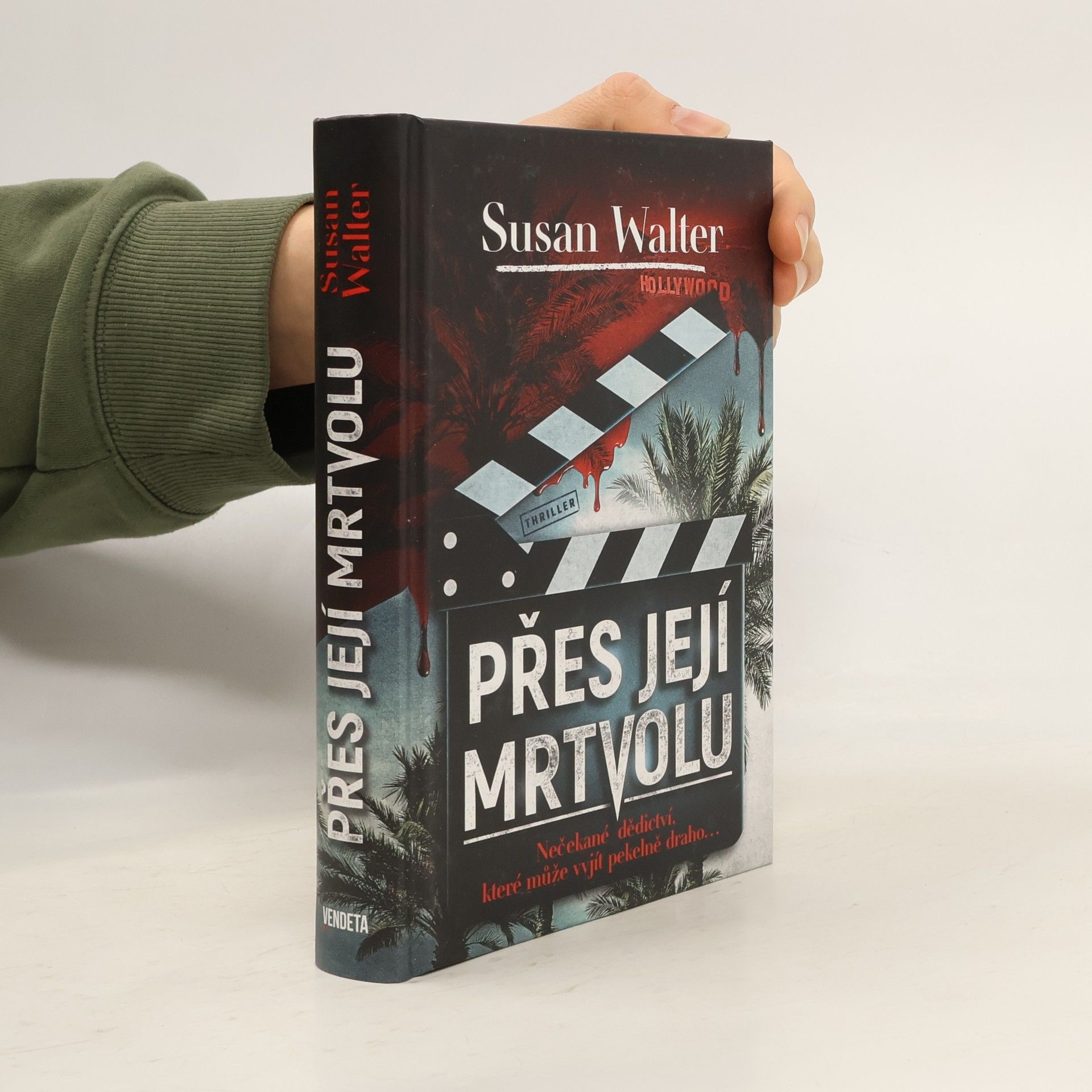 Walter Deemer Přes její mrtvolu