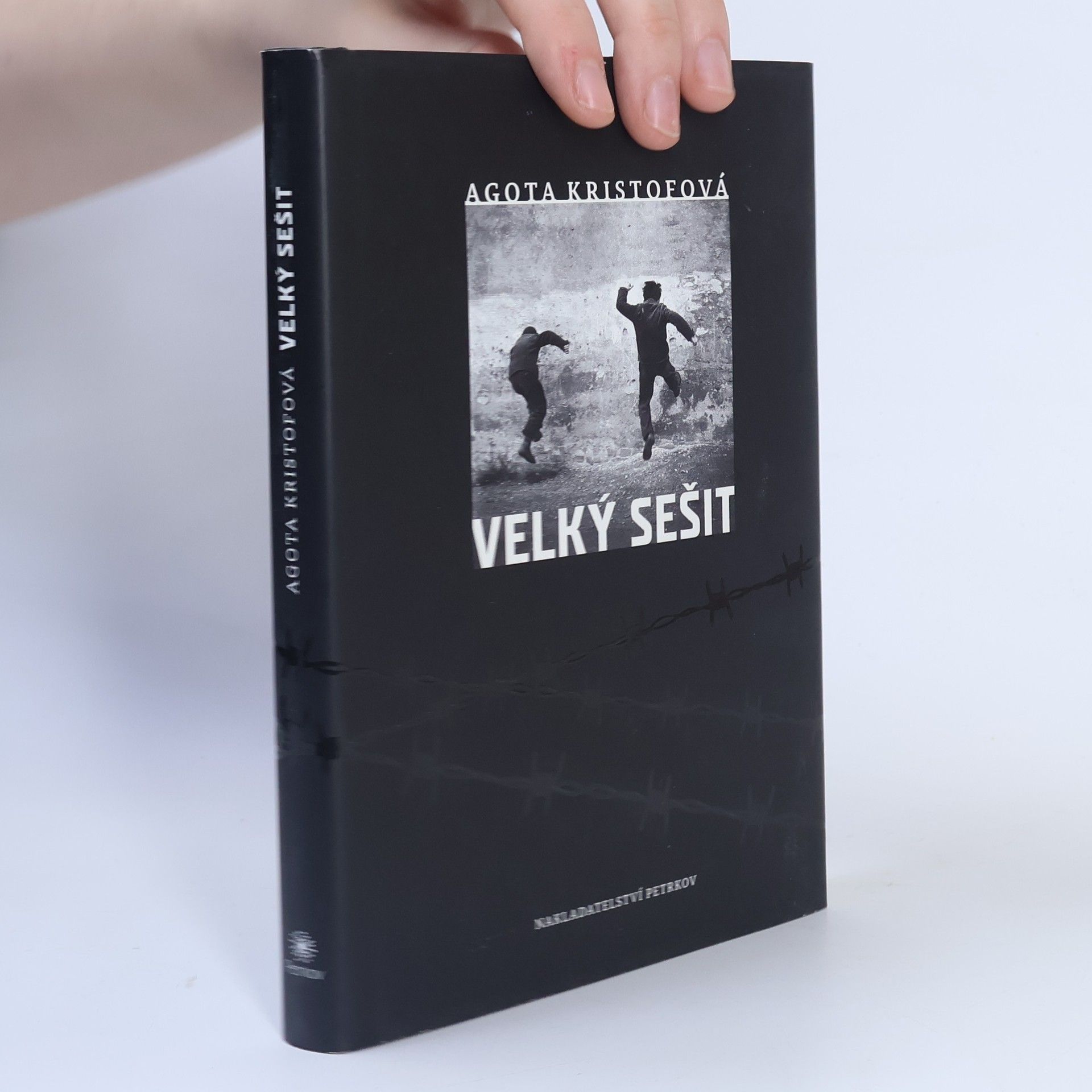 Ágota Kristóf Velký sešit