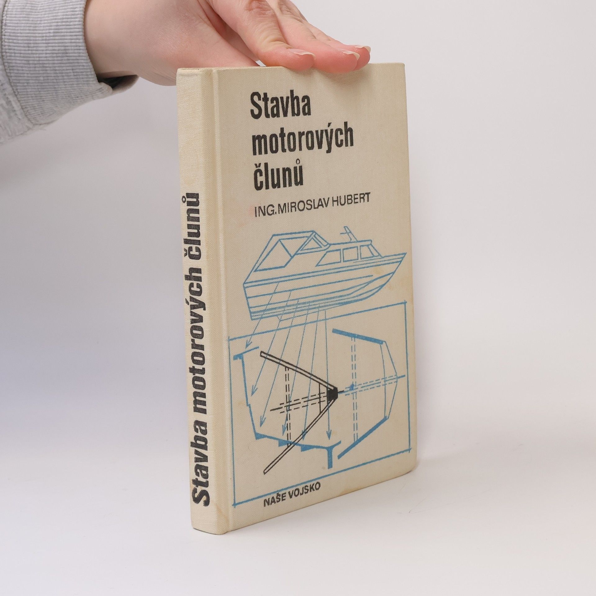 Stavba motorových člunů