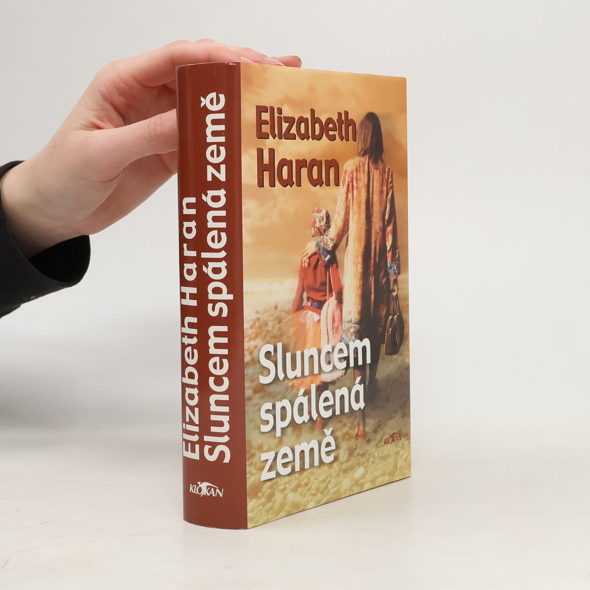 Elizabeth Haran Sluncem spálená země