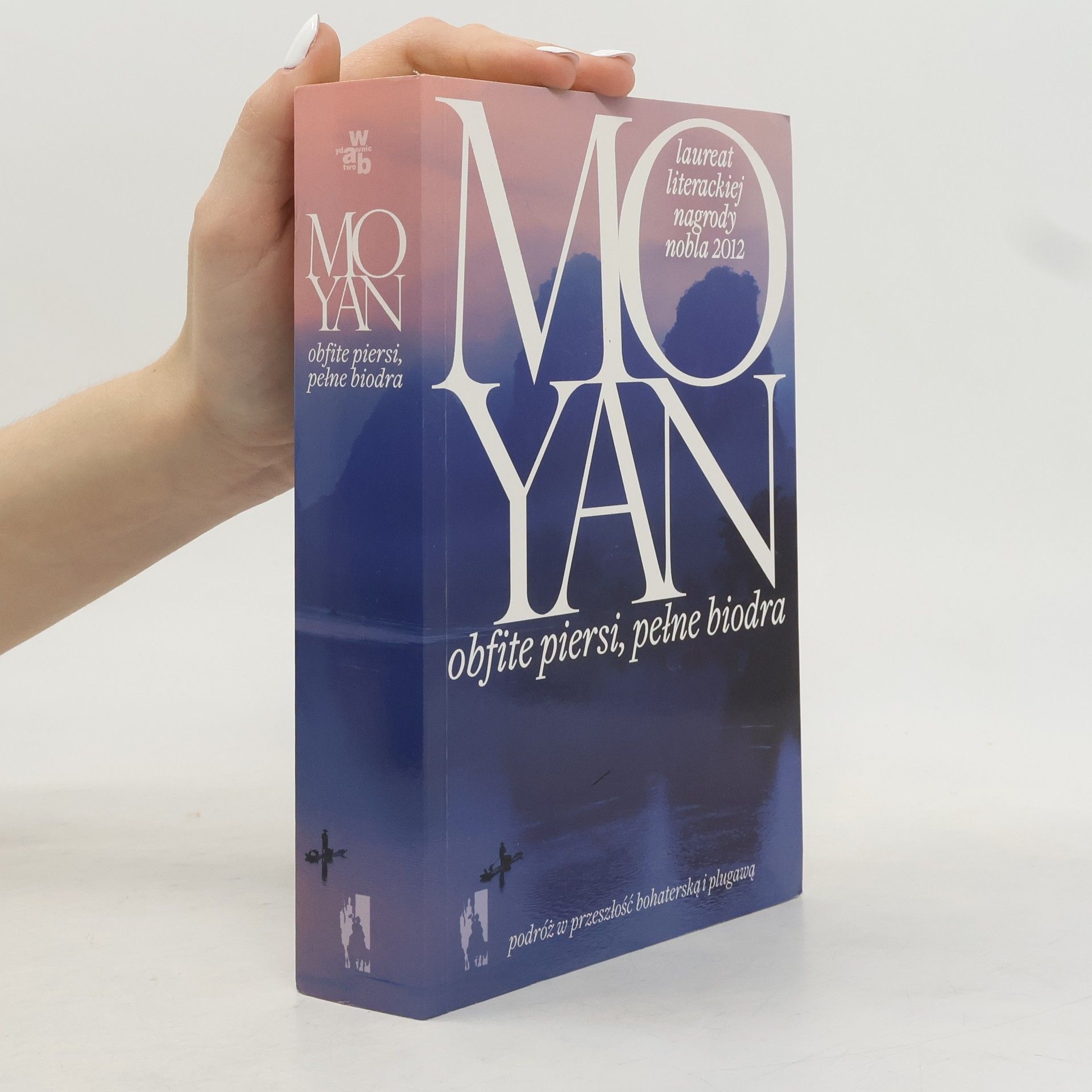 Obfite piersi, pełne biodra