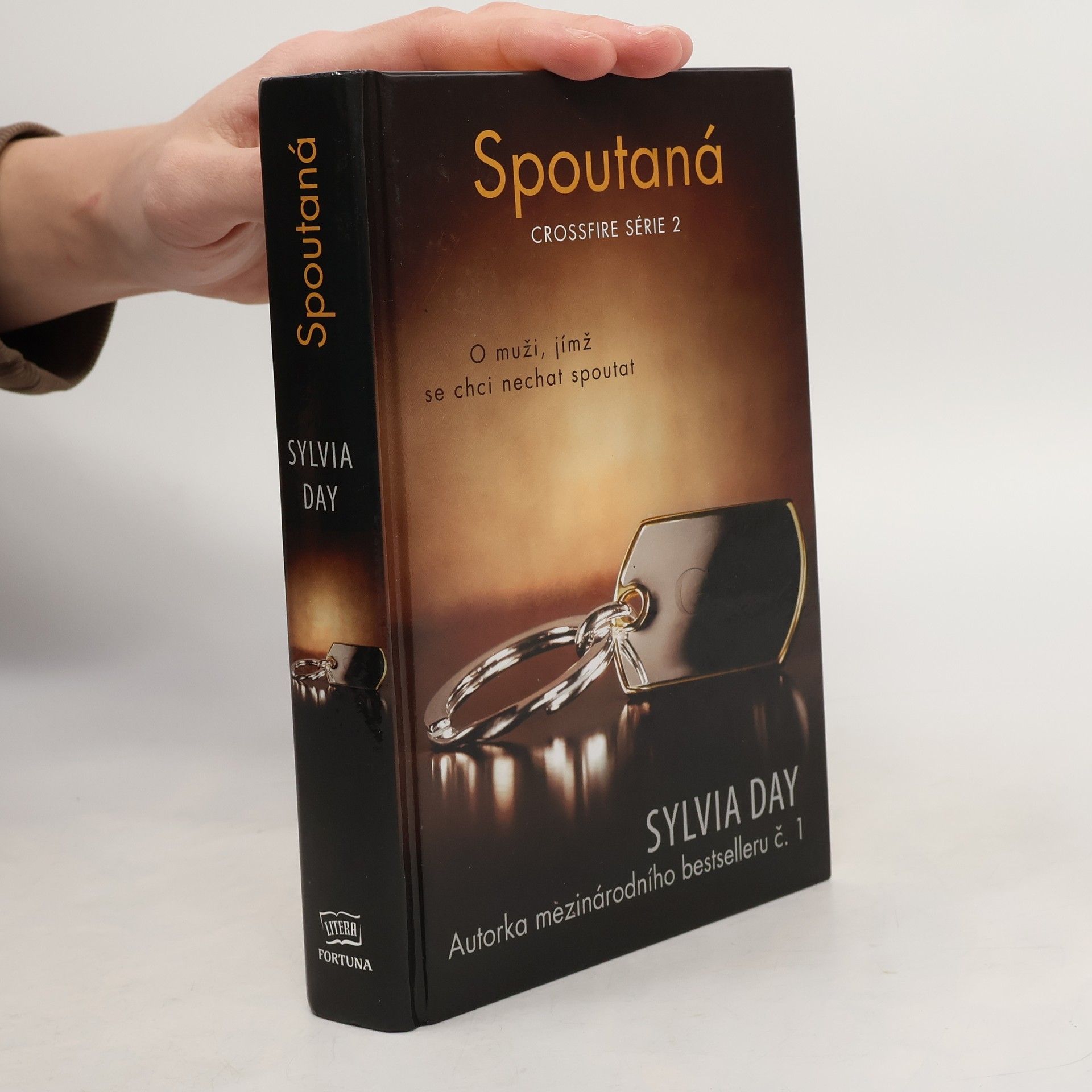 Sylvia Day Spoutaná
