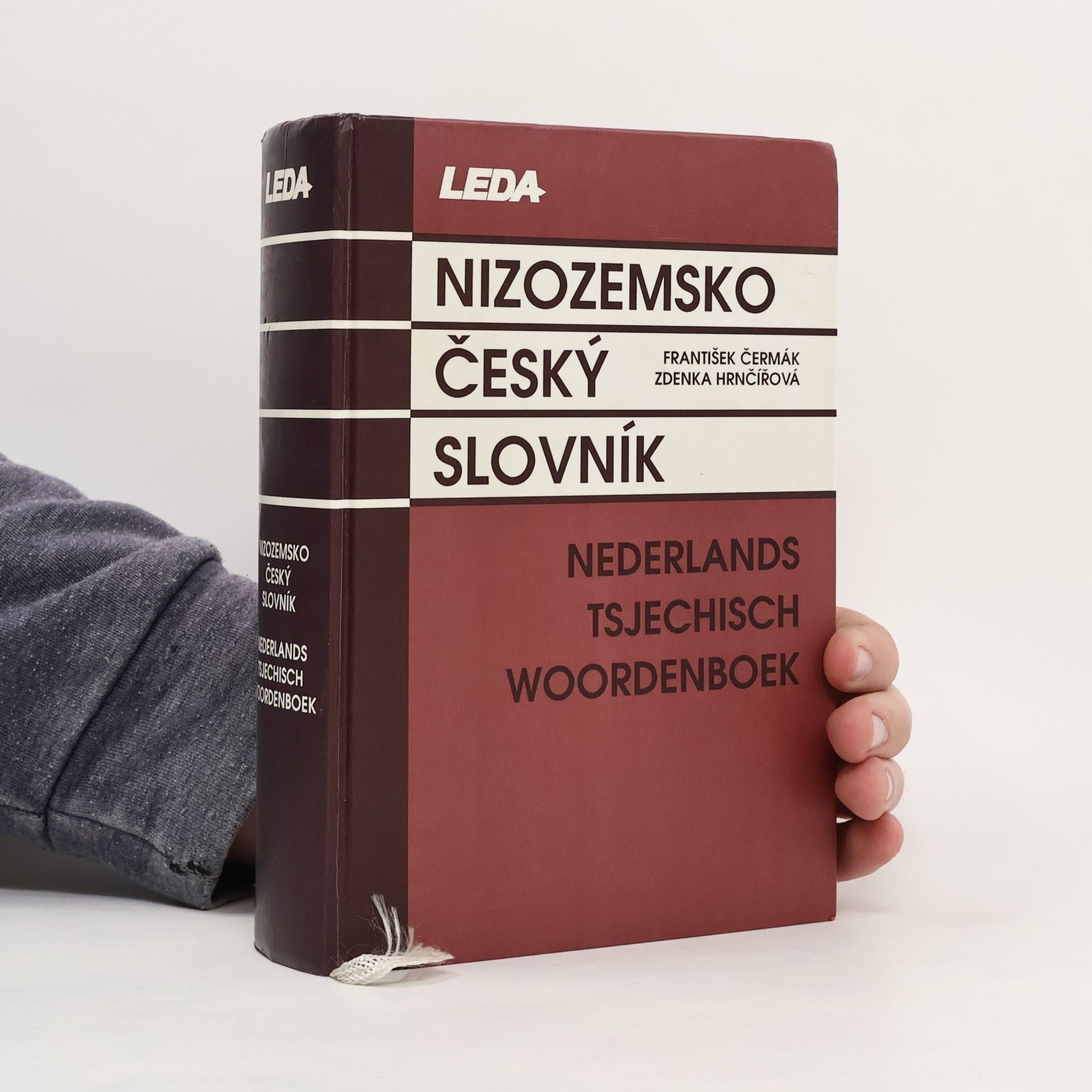Hrnčířová Zdenka Nizozemsko-český slovník. Nederlands-Tsjechisch woordenboek