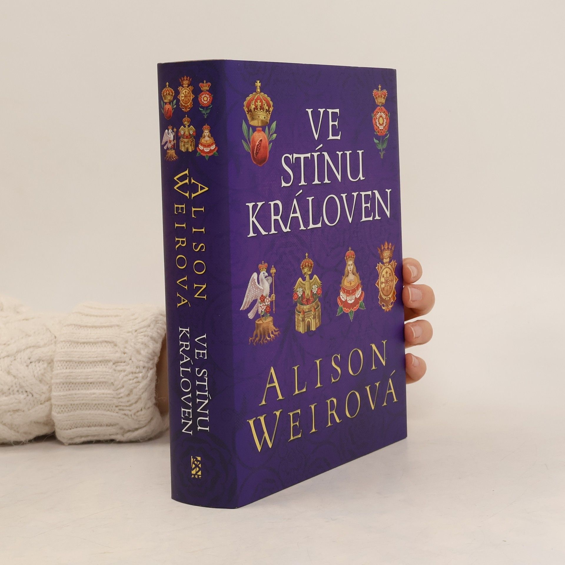 Alison Weir Ve stínu královen