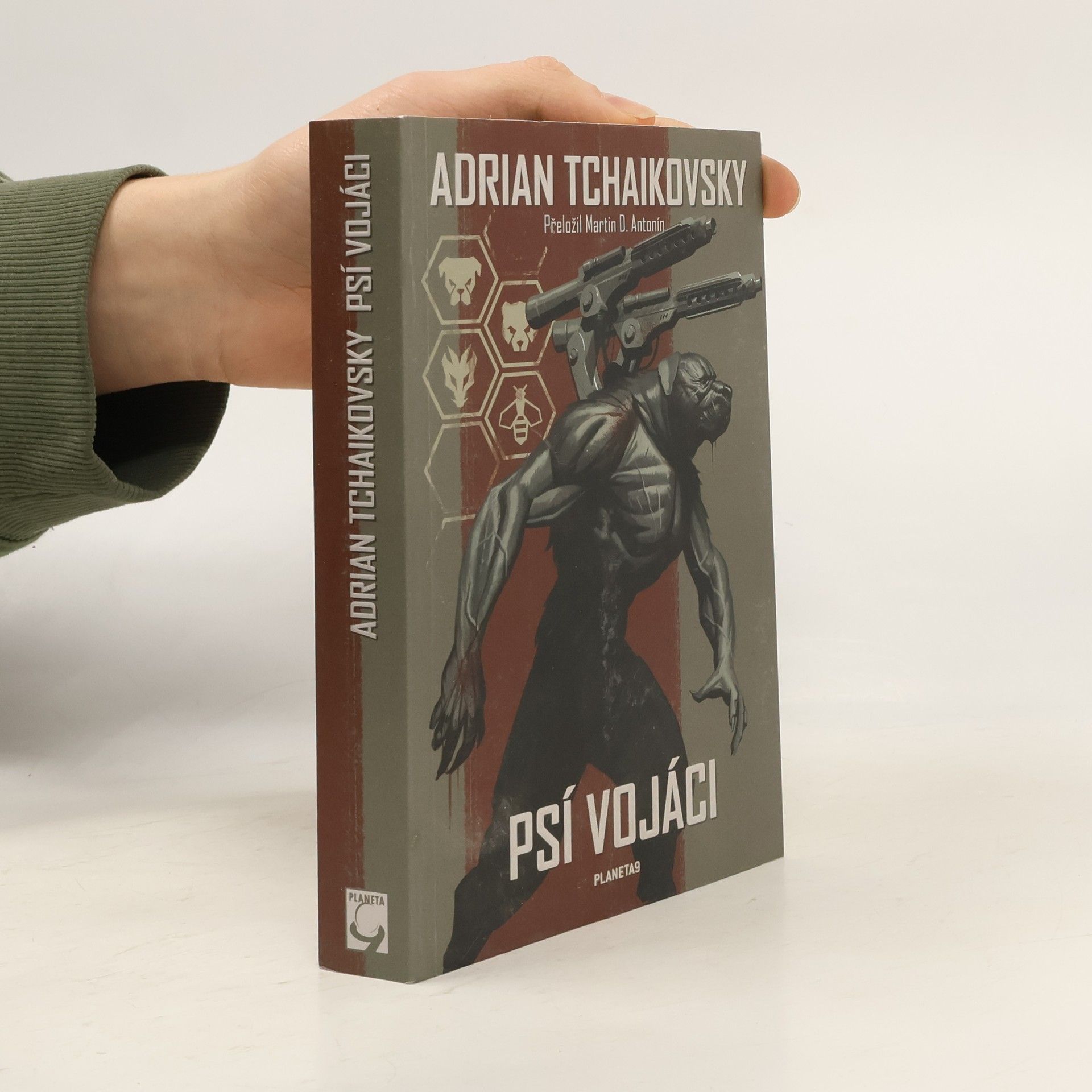 Adrian Tchaikovsky Psí vojáci