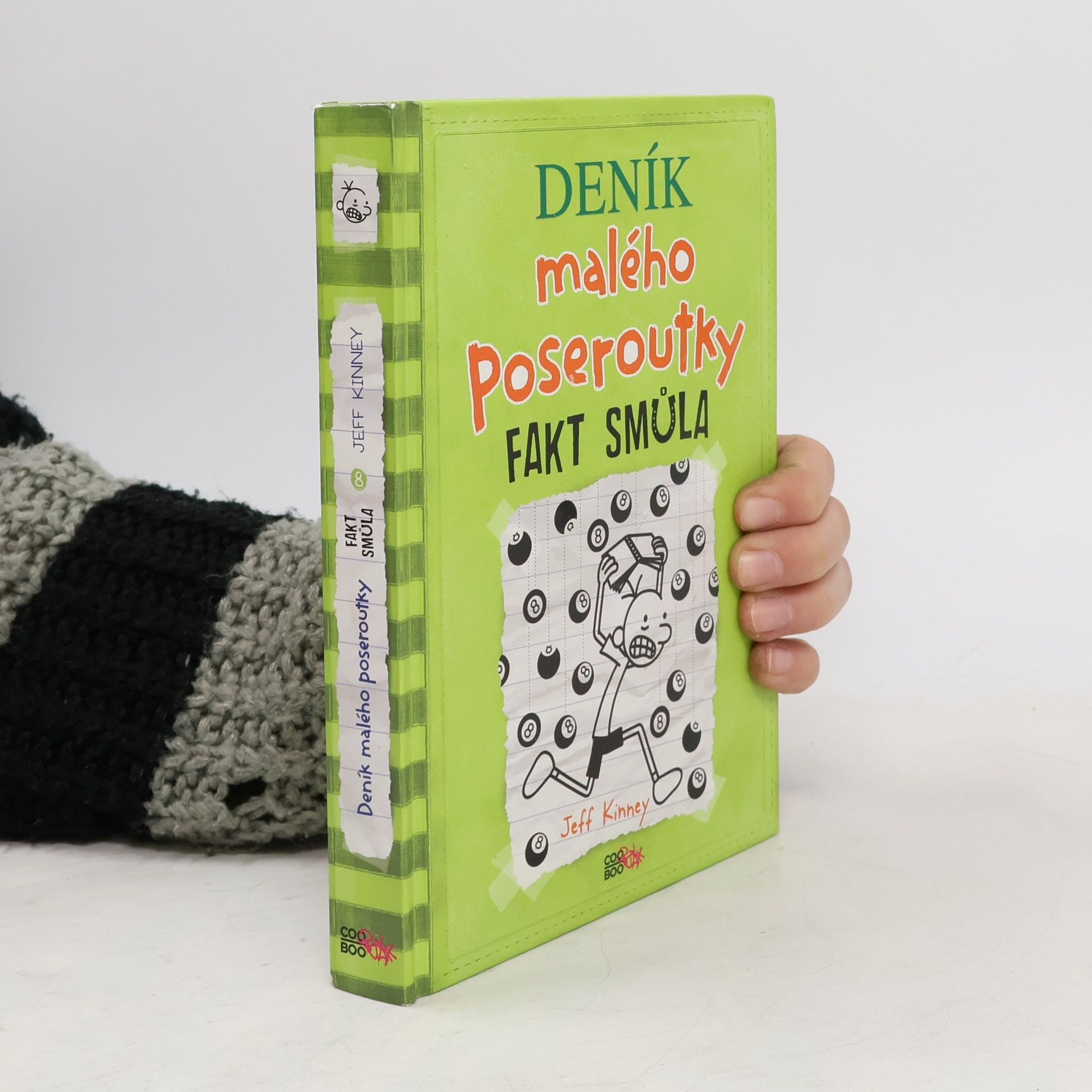 Jeff Kinney Deník malého poseroutky 8. Fakt smůla