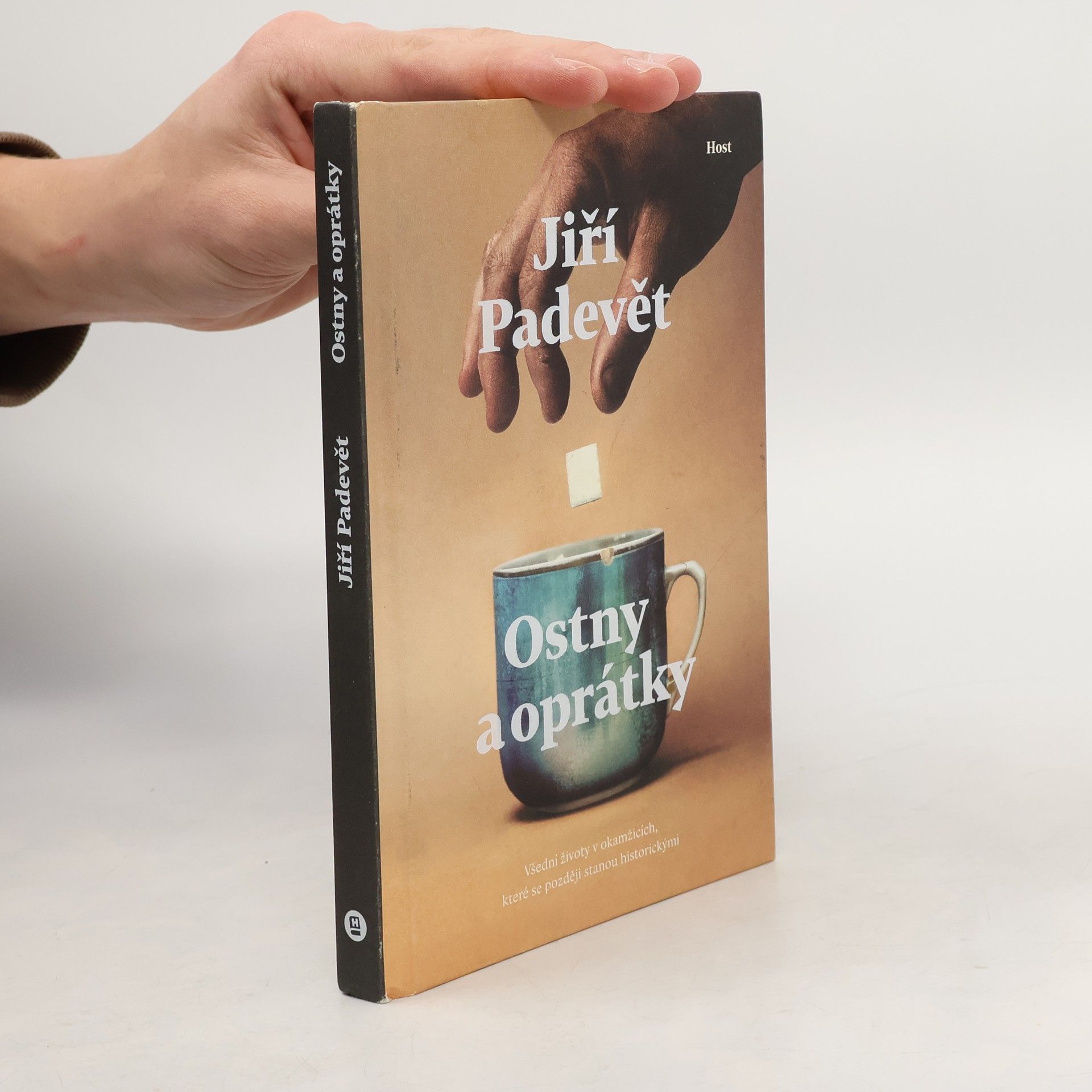 Jiří Padevět Ostny a oprátky