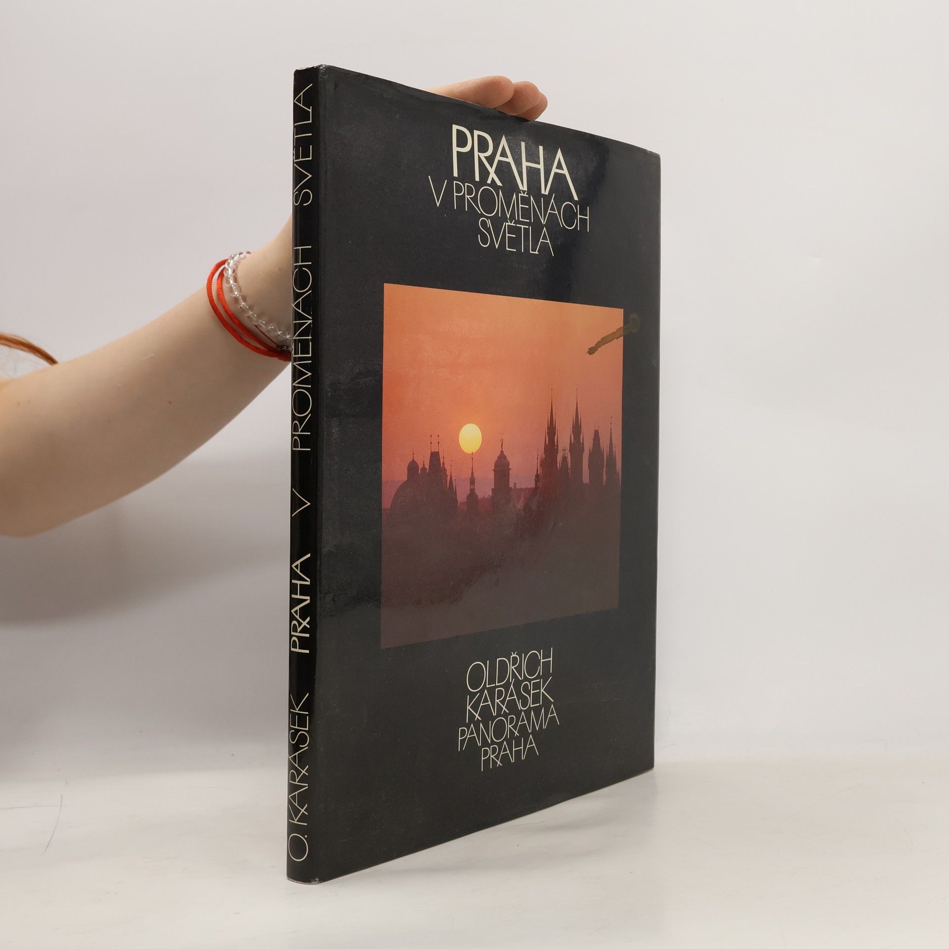 Oldřich Karásek Praha v proměnách světla