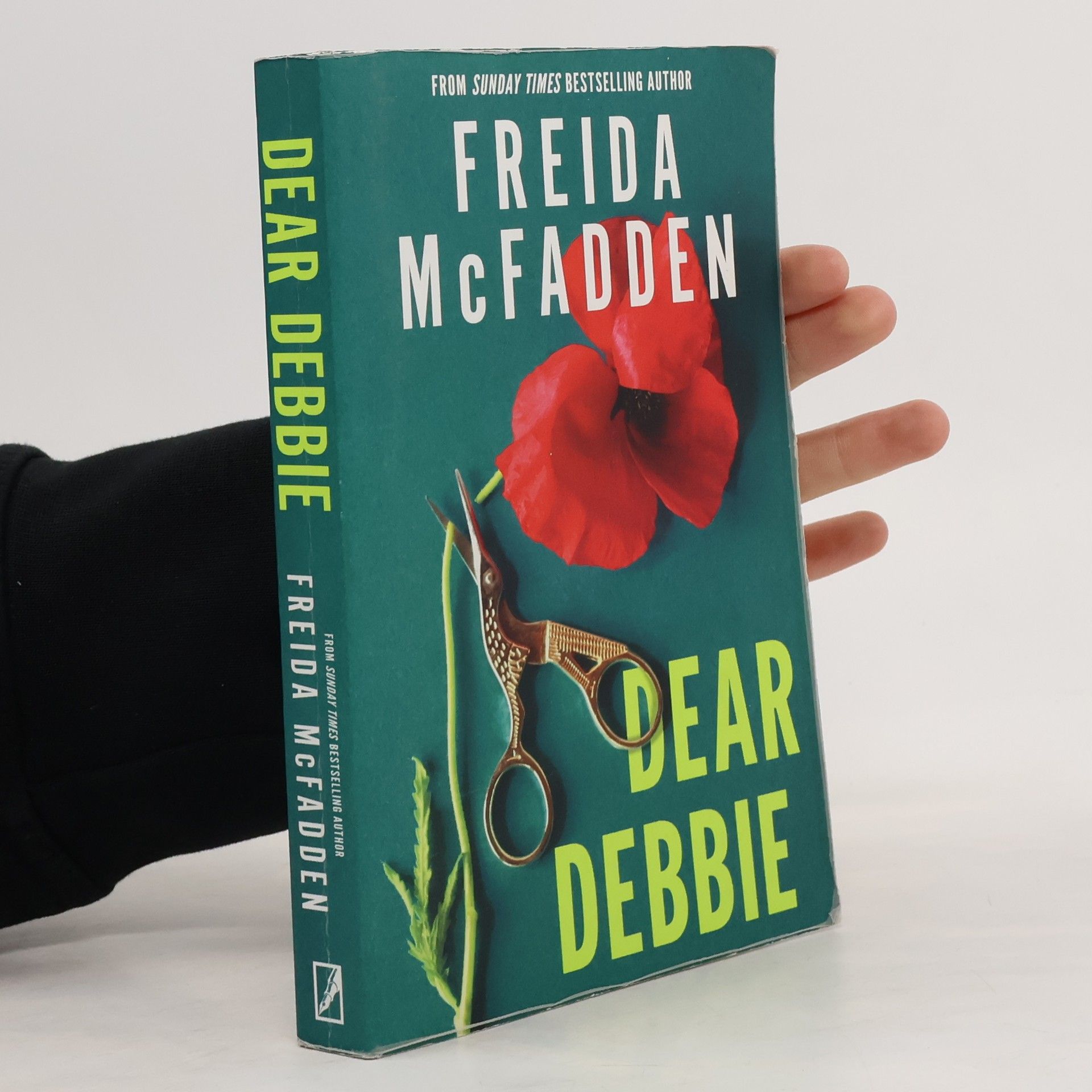 Freida McFadden Dear Debbie